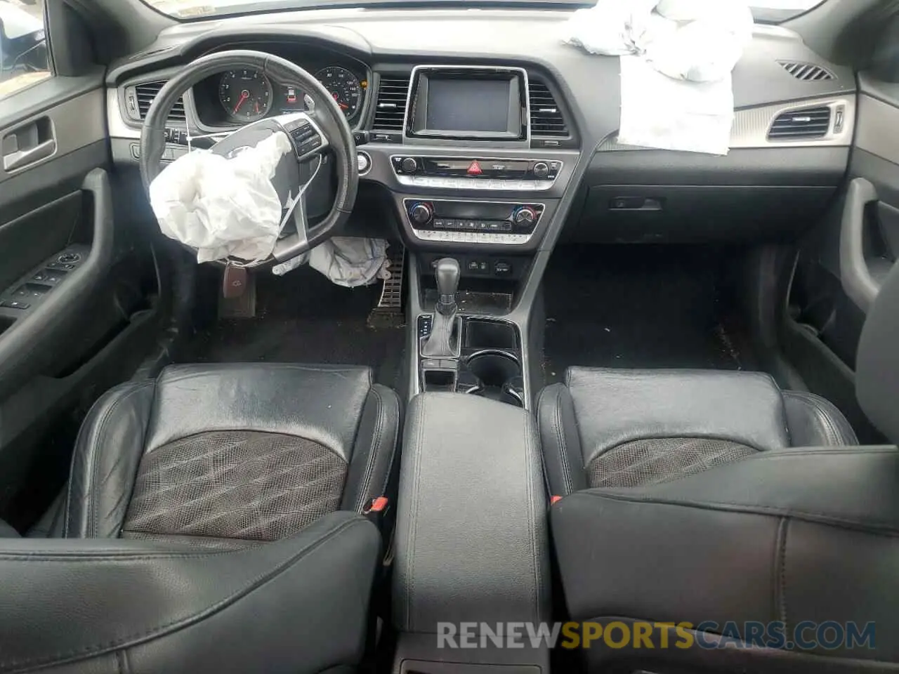 8 Photograph of a damaged car 5NPE34AF9KH758190 HYUNDAI SONATA 2019