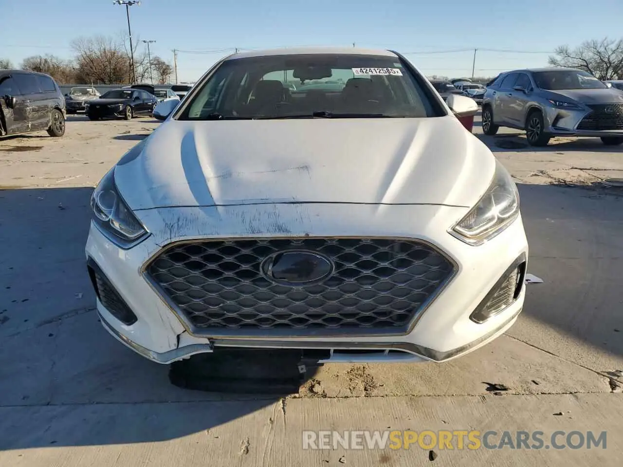 5 Photograph of a damaged car 5NPE34AF9KH770971 HYUNDAI SONATA 2019
