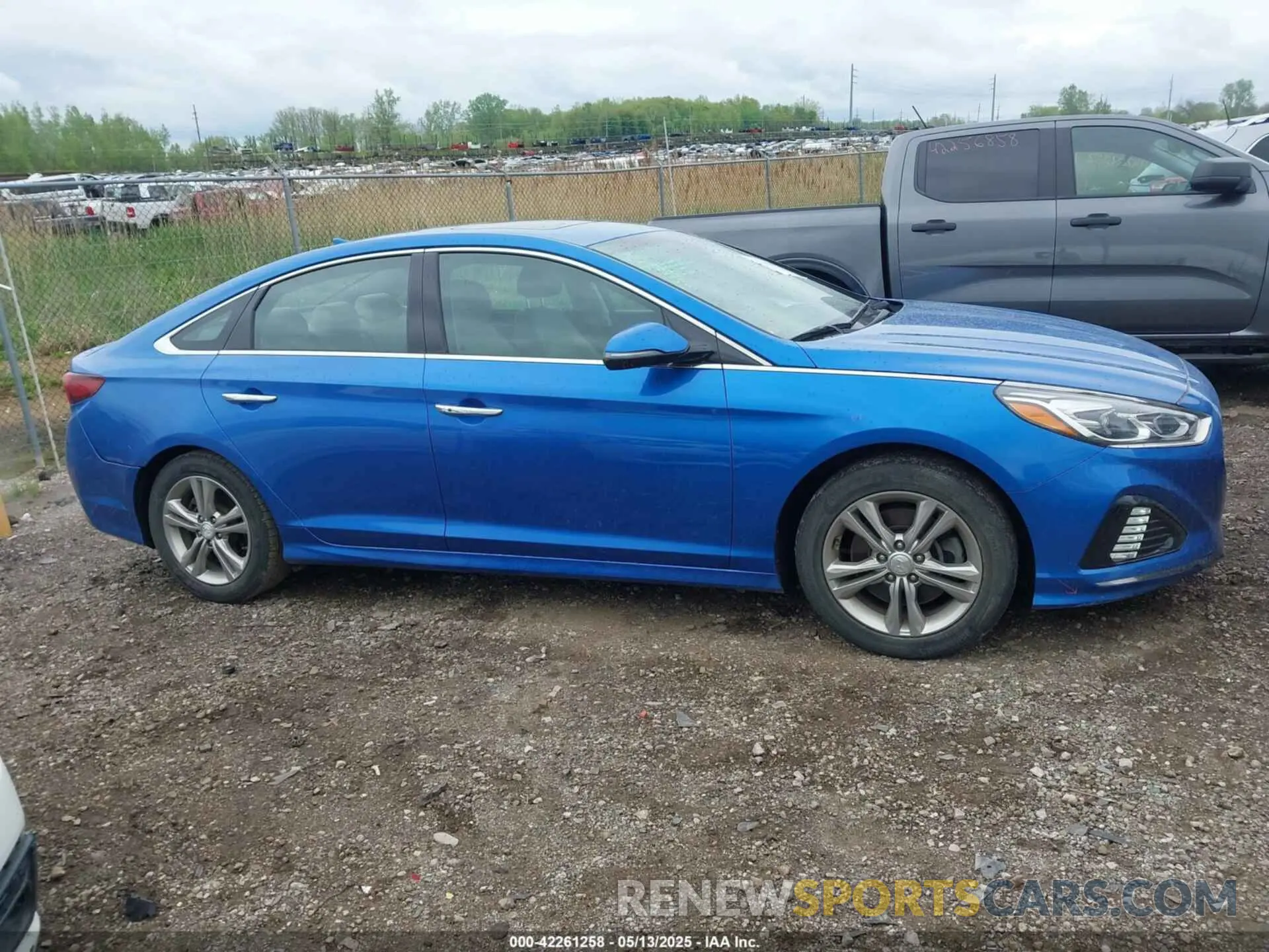 14 Photograph of a damaged car 5NPE34AF9KH776723 HYUNDAI SONATA 2019
