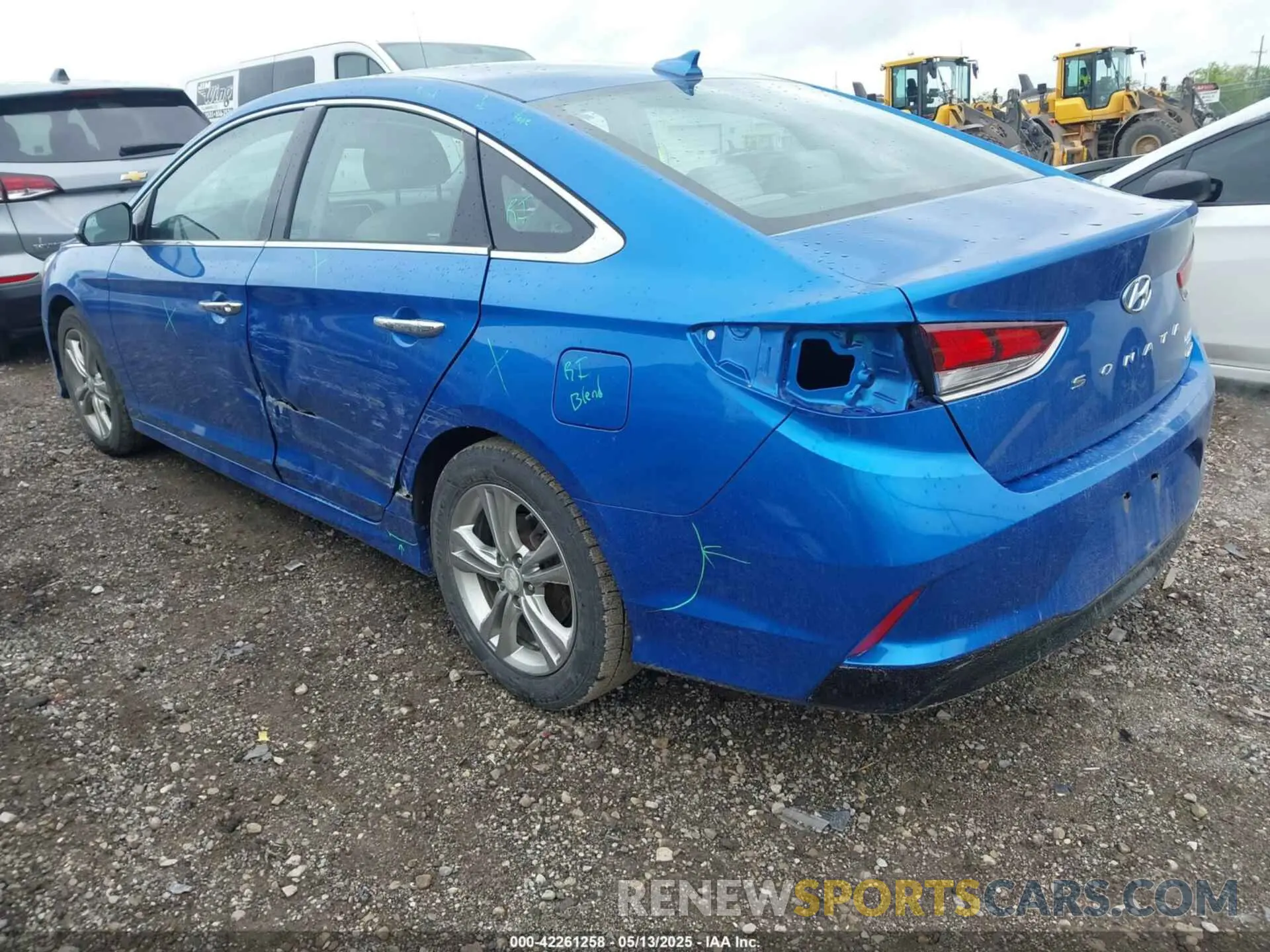 3 Photograph of a damaged car 5NPE34AF9KH776723 HYUNDAI SONATA 2019