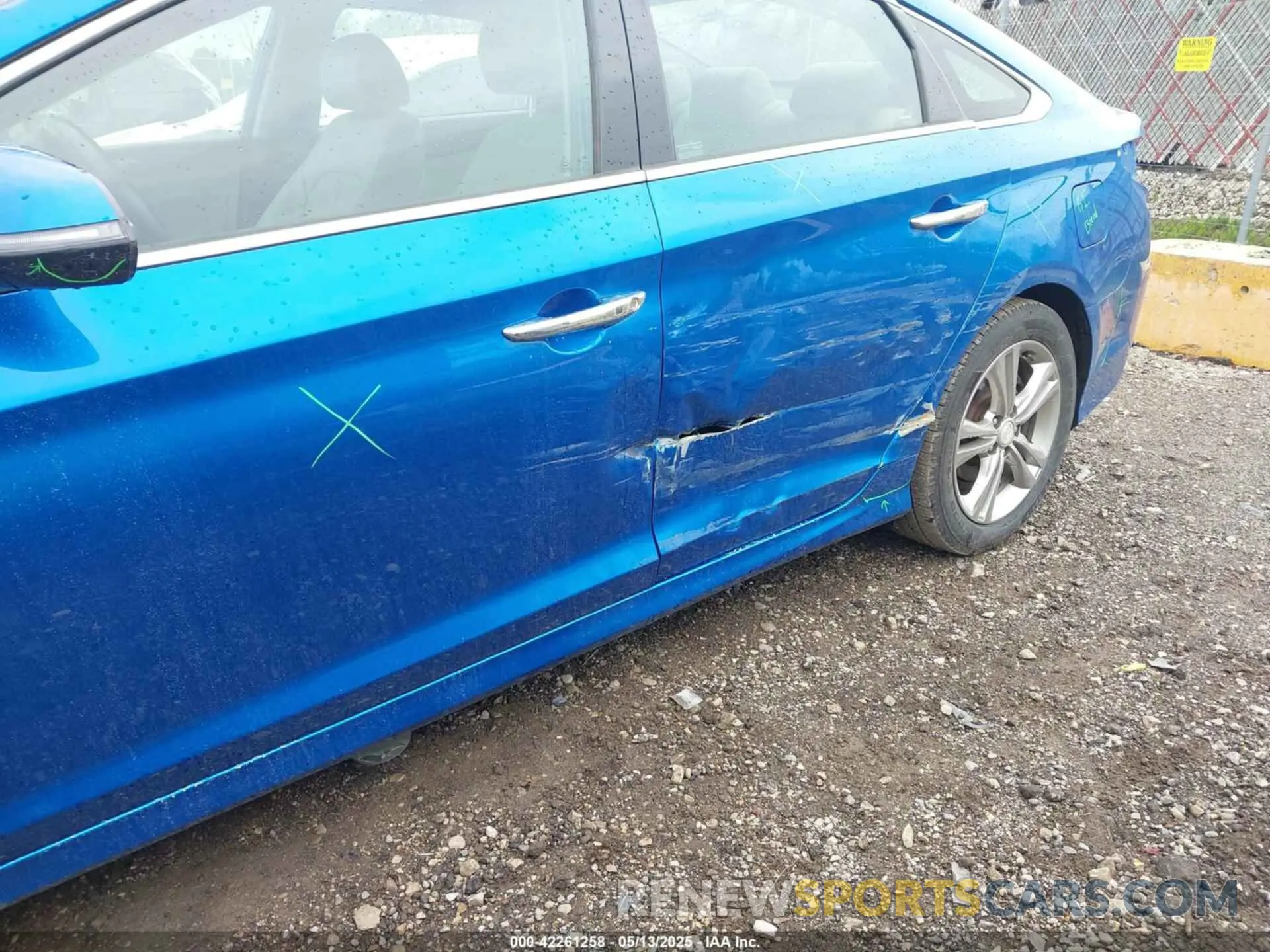6 Photograph of a damaged car 5NPE34AF9KH776723 HYUNDAI SONATA 2019
