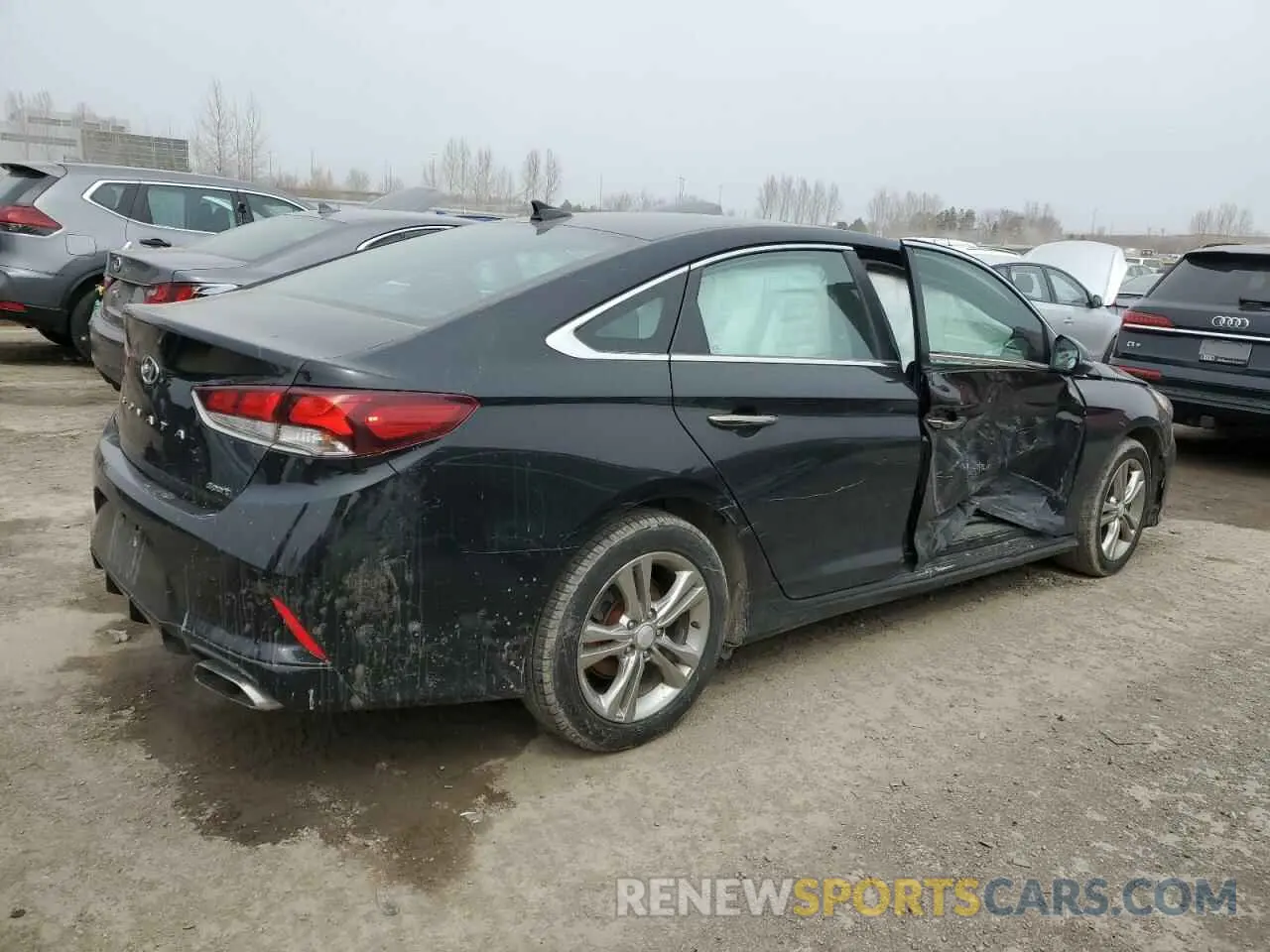3 Photograph of a damaged car 5NPE34AF9KH785065 HYUNDAI SONATA 2019
