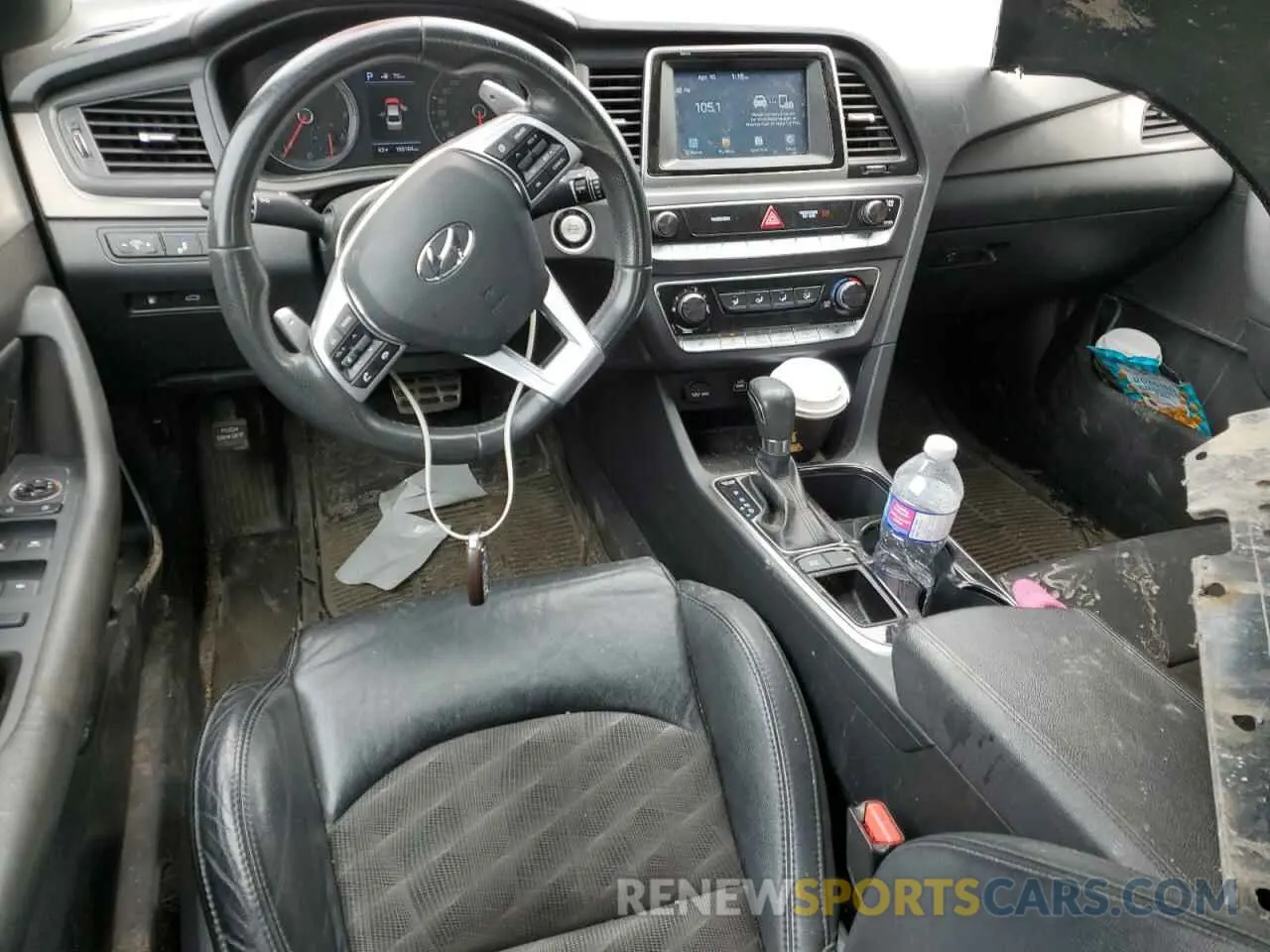8 Photograph of a damaged car 5NPE34AF9KH785065 HYUNDAI SONATA 2019