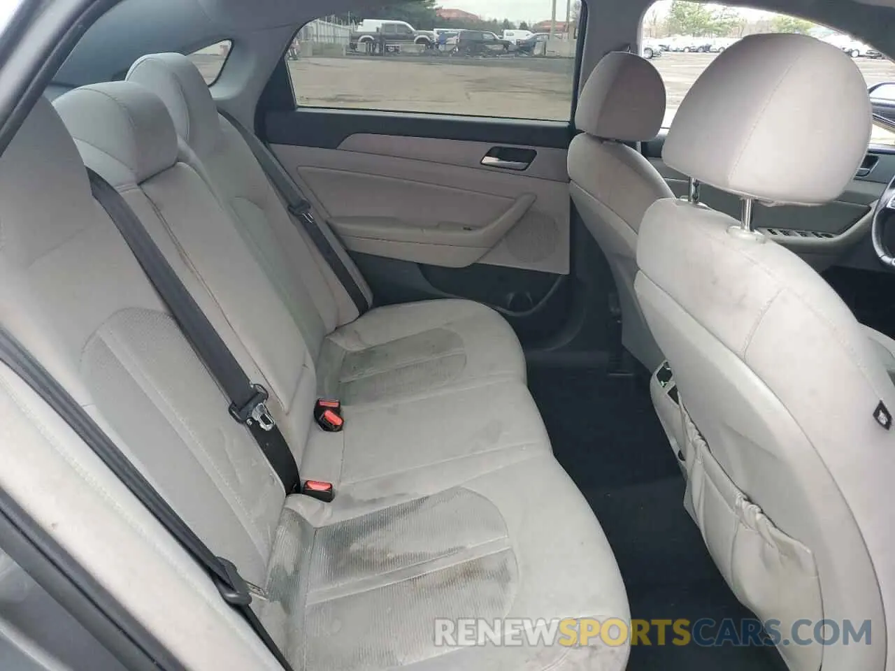 10 Photograph of a damaged car 5NPE34AF9KH795563 HYUNDAI SONATA 2019