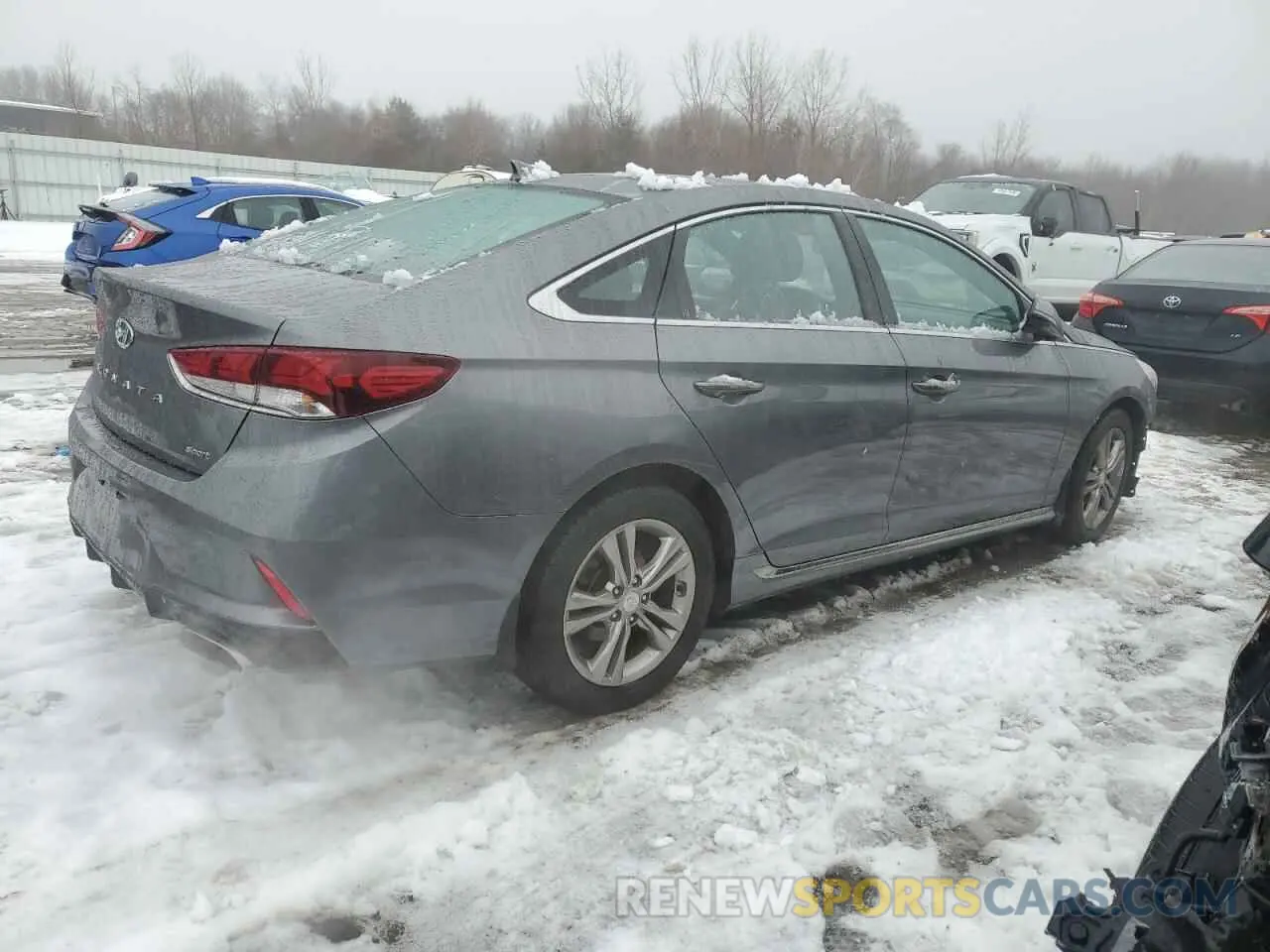 3 Photograph of a damaged car 5NPE34AF9KH814791 HYUNDAI SONATA 2019