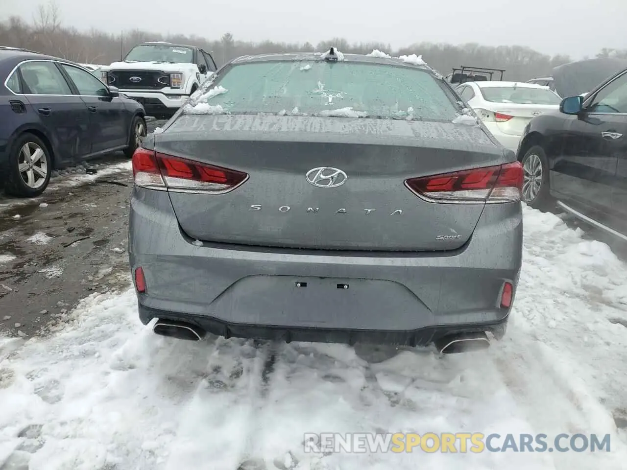 6 Photograph of a damaged car 5NPE34AF9KH814791 HYUNDAI SONATA 2019