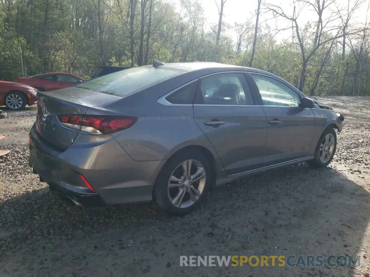 3 Photograph of a damaged car 5NPE34AF9KH815763 HYUNDAI SONATA 2019