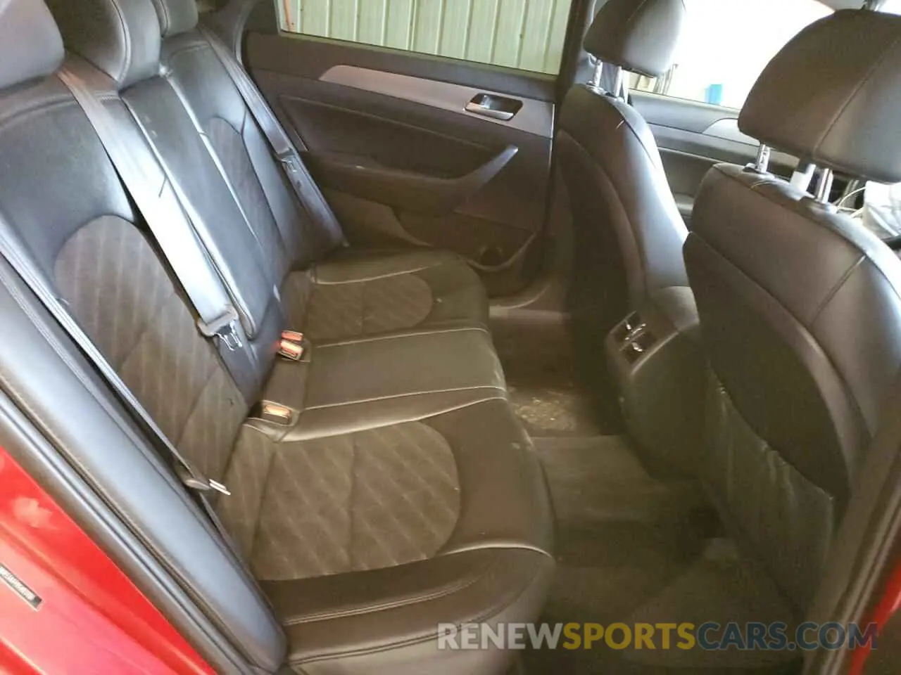 11 Photograph of a damaged car 5NPE34AF9KH821708 HYUNDAI SONATA 2019