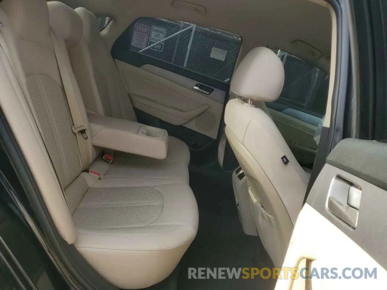 10 Photograph of a damaged car 5NPE34AFXKH729250 HYUNDAI SONATA 2019