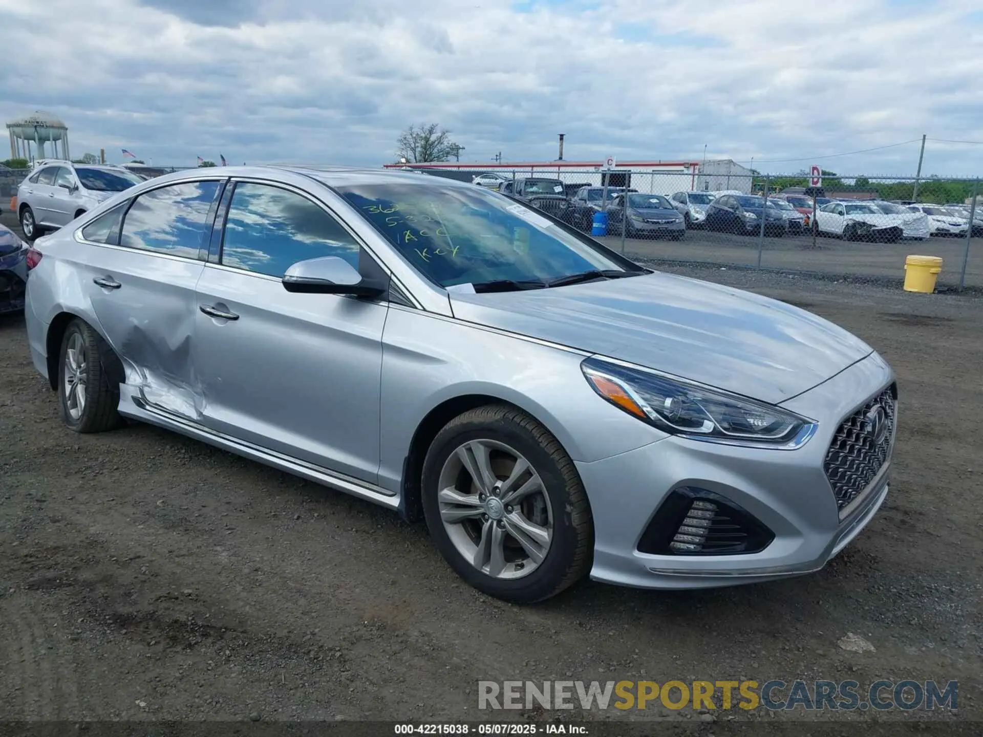 1 Photograph of a damaged car 5NPE34AFXKH740037 HYUNDAI SONATA 2019