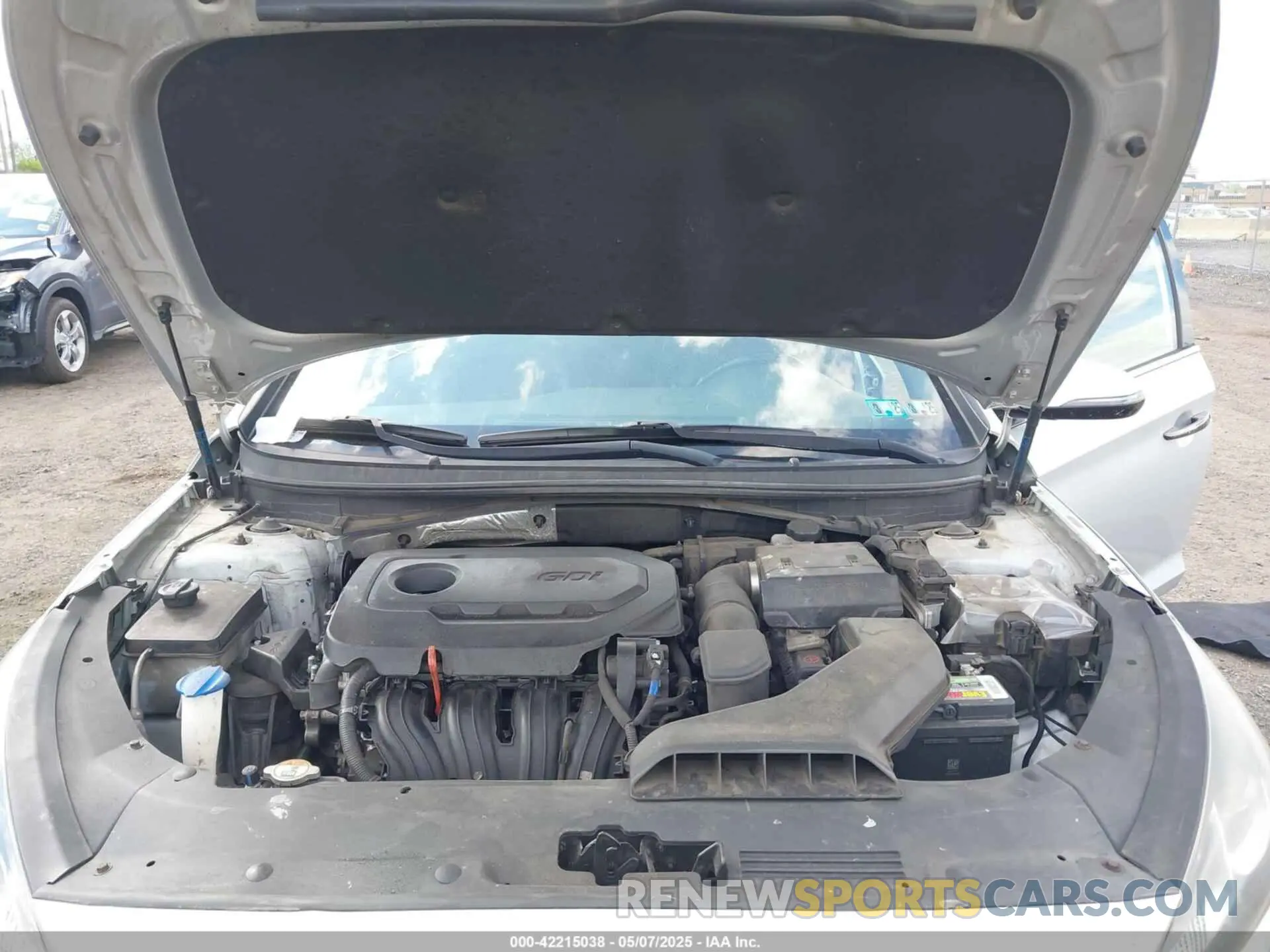 10 Photograph of a damaged car 5NPE34AFXKH740037 HYUNDAI SONATA 2019