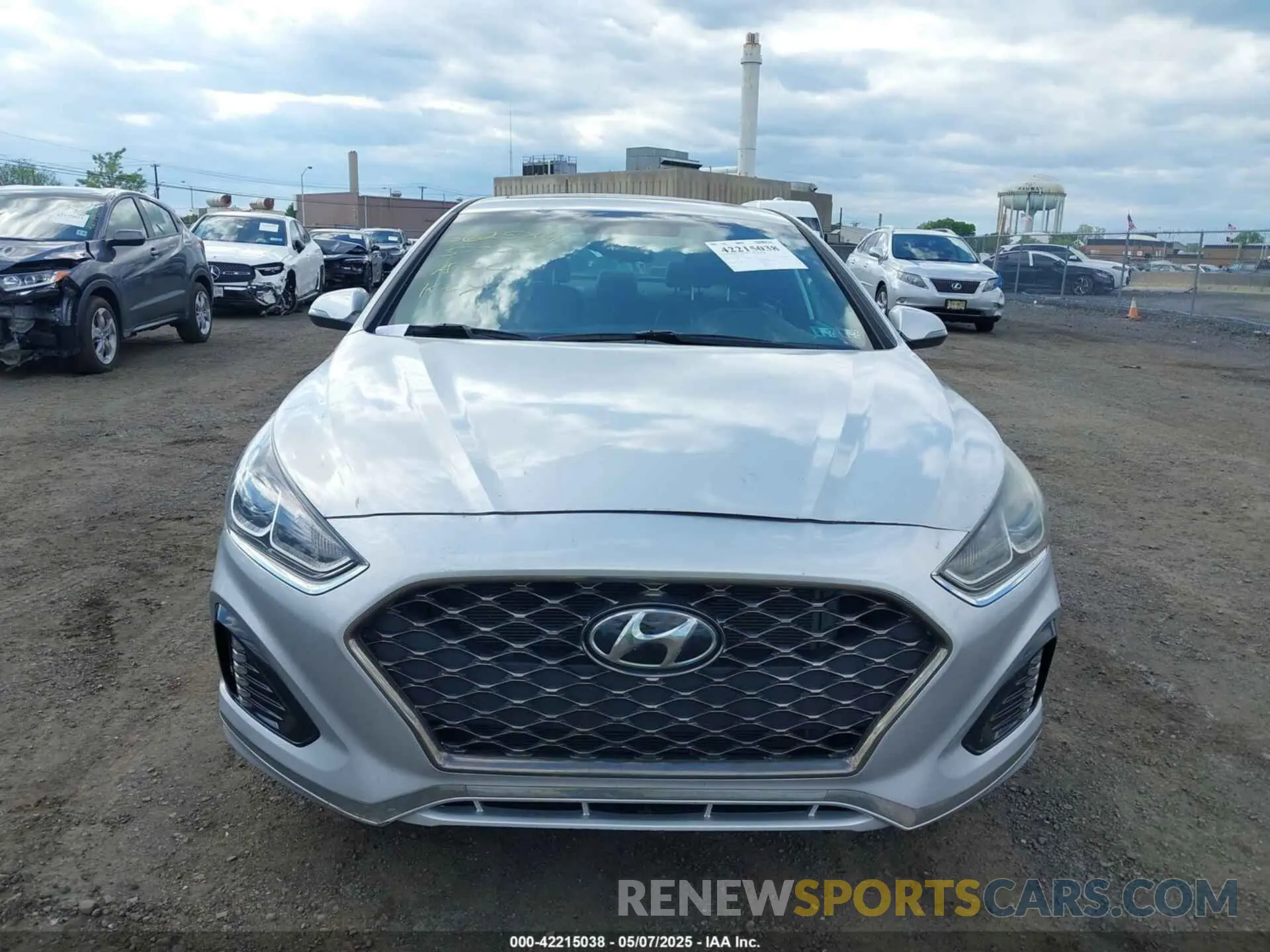 12 Photograph of a damaged car 5NPE34AFXKH740037 HYUNDAI SONATA 2019