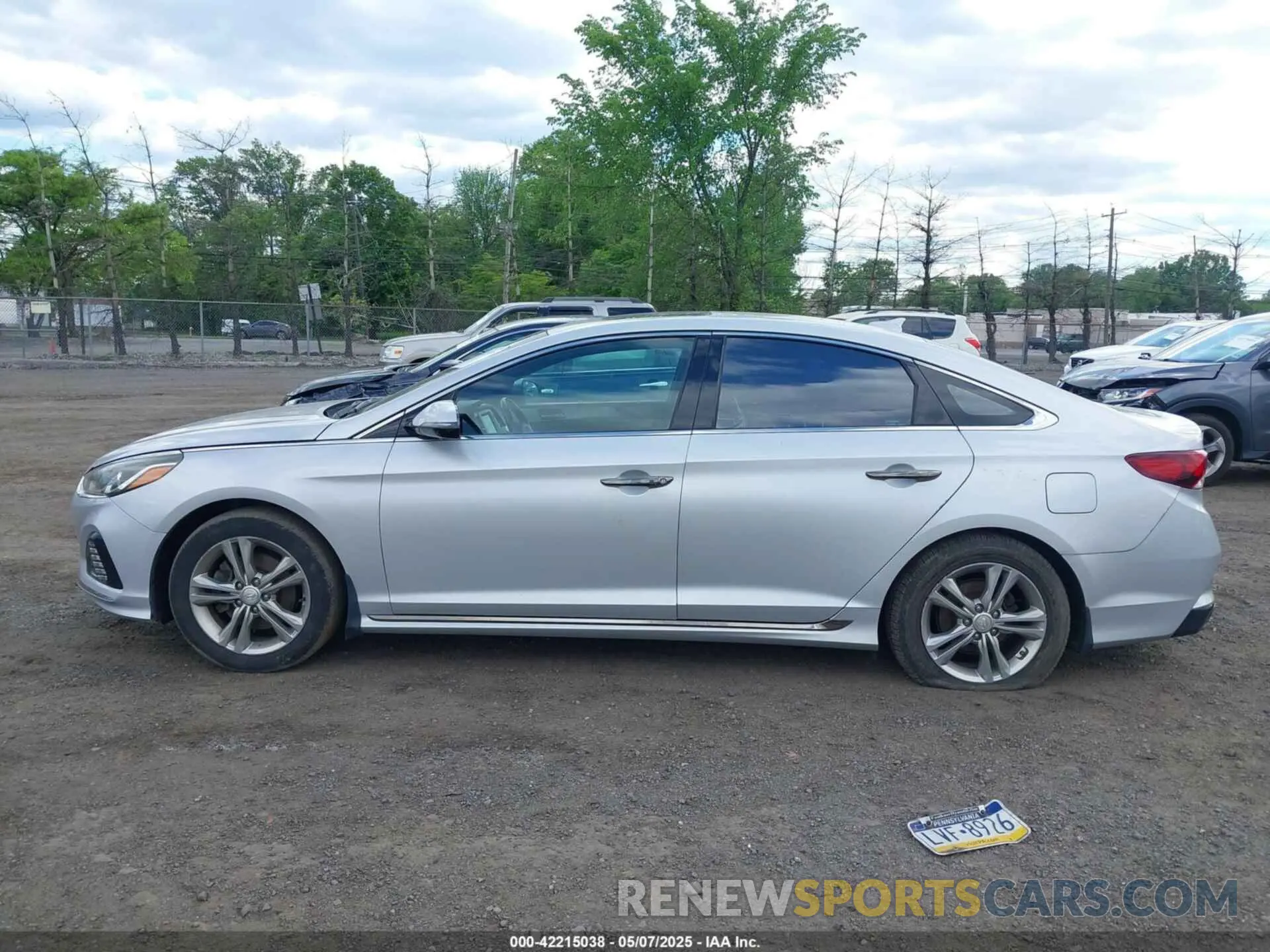 14 Photograph of a damaged car 5NPE34AFXKH740037 HYUNDAI SONATA 2019