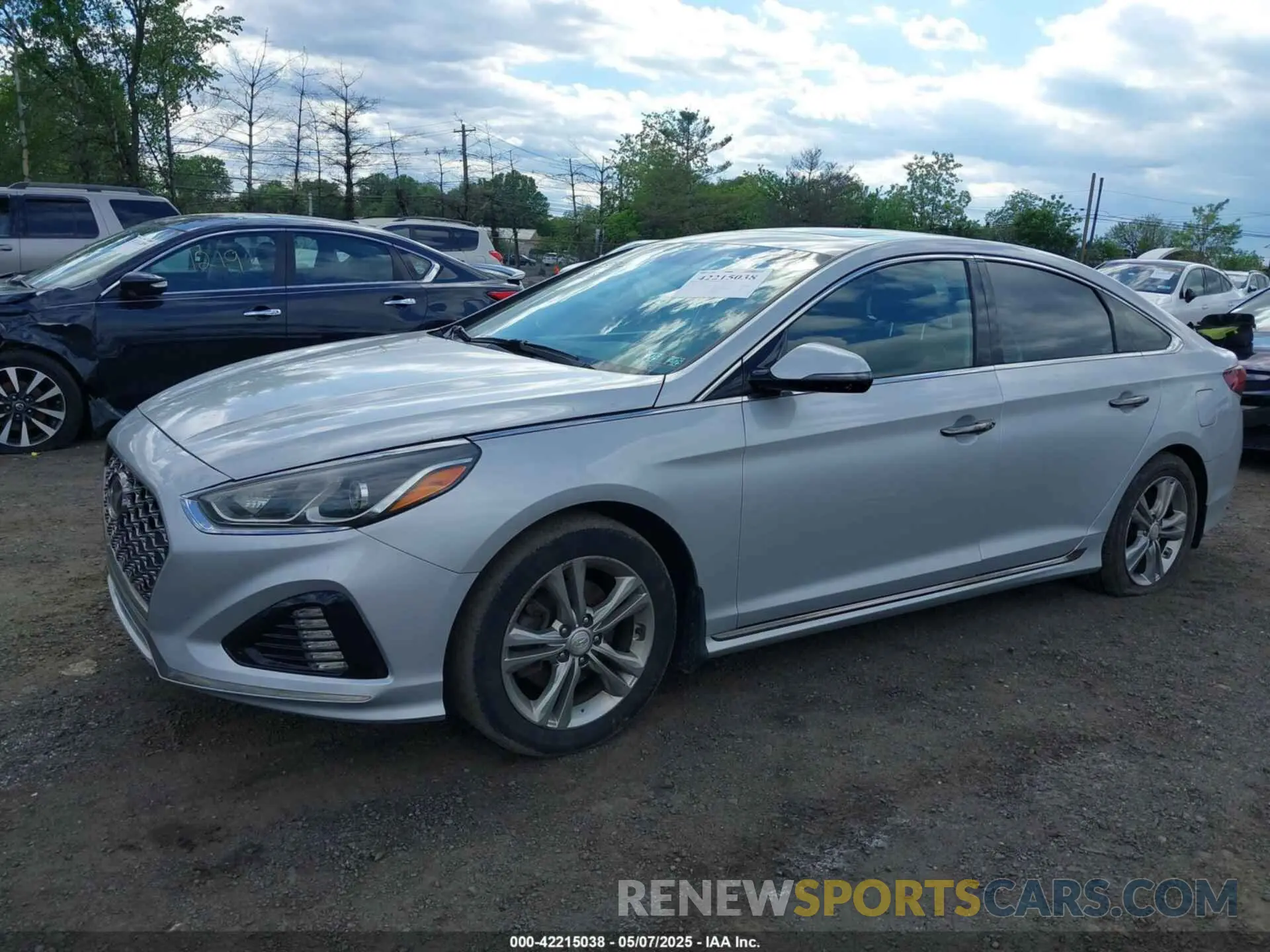 2 Photograph of a damaged car 5NPE34AFXKH740037 HYUNDAI SONATA 2019