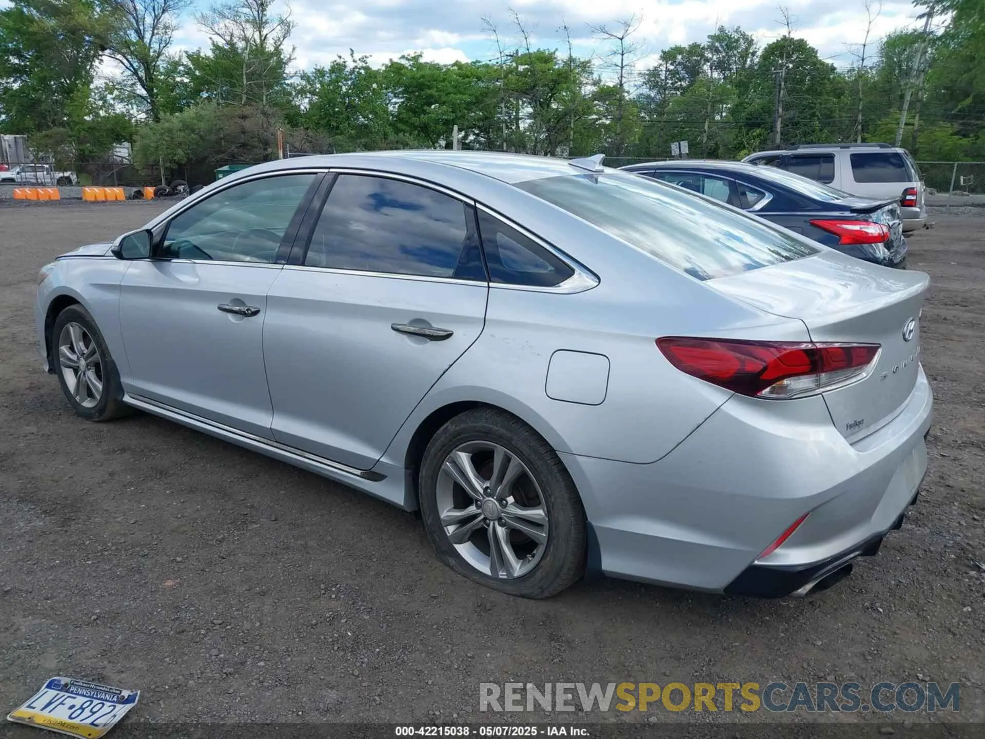 3 Photograph of a damaged car 5NPE34AFXKH740037 HYUNDAI SONATA 2019