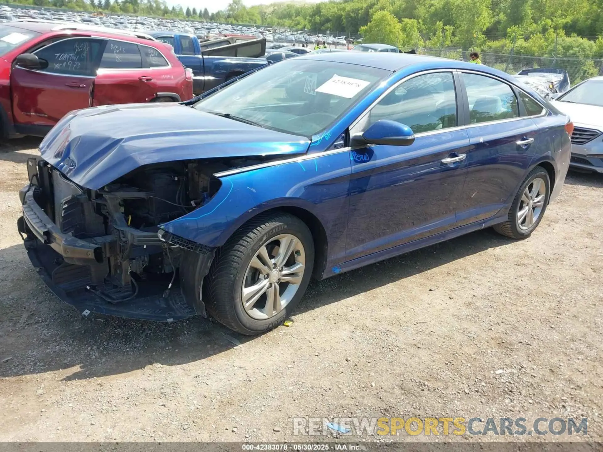 2 Photograph of a damaged car 5NPE34AFXKH761843 HYUNDAI SONATA 2019