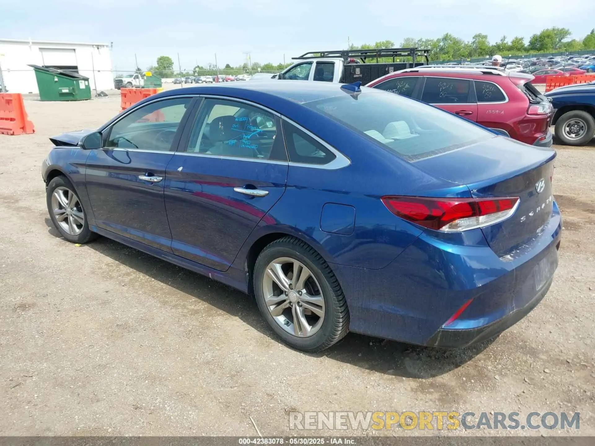 3 Photograph of a damaged car 5NPE34AFXKH761843 HYUNDAI SONATA 2019