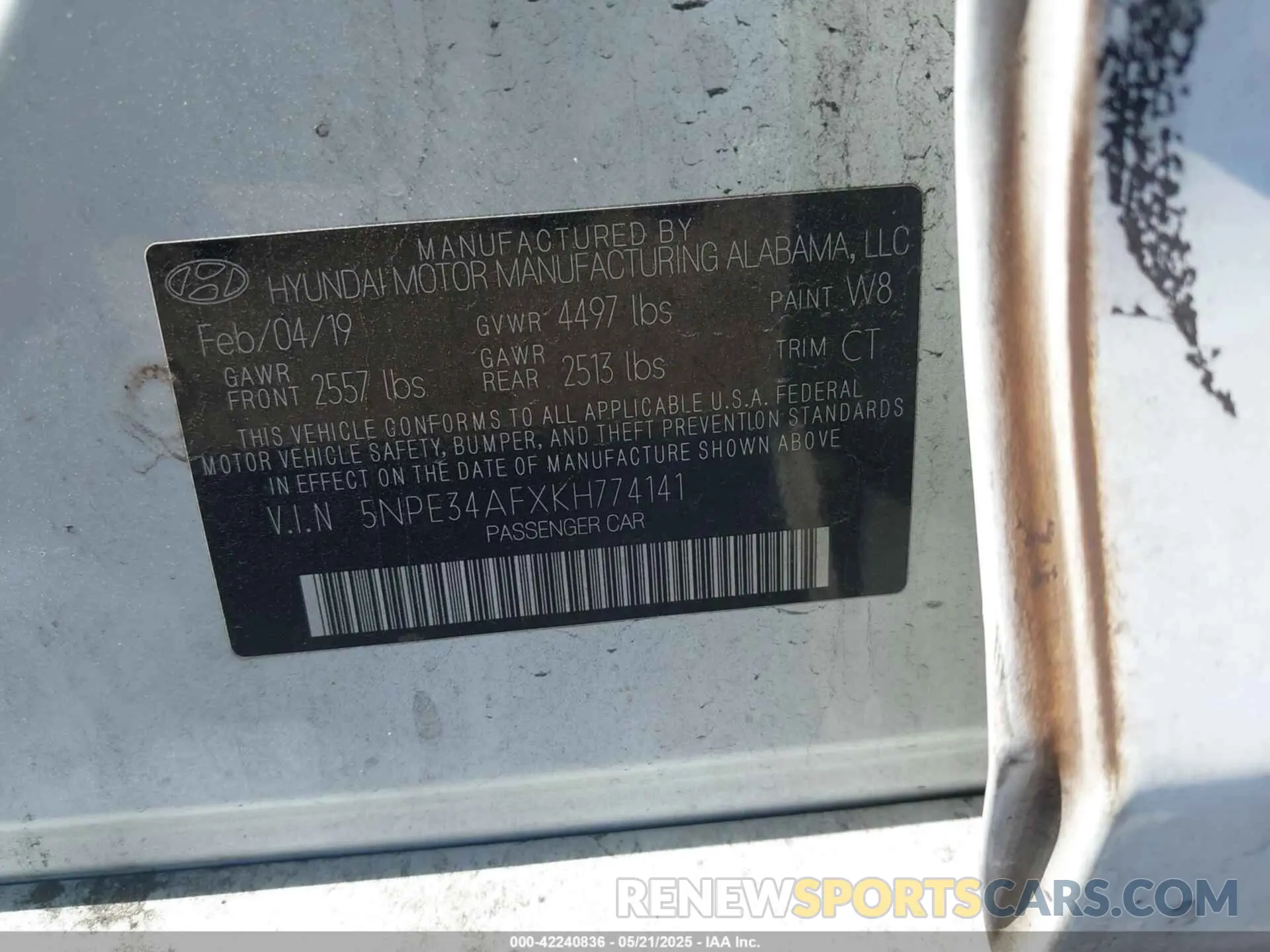 9 Photograph of a damaged car 5NPE34AFXKH774141 HYUNDAI SONATA 2019