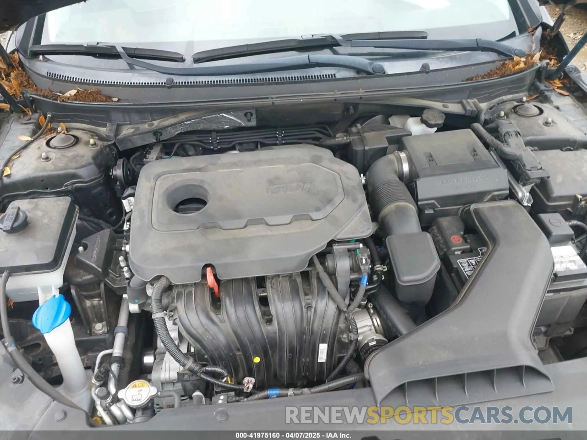 10 Photograph of a damaged car 5NPE34AFXKH790436 HYUNDAI SONATA 2019