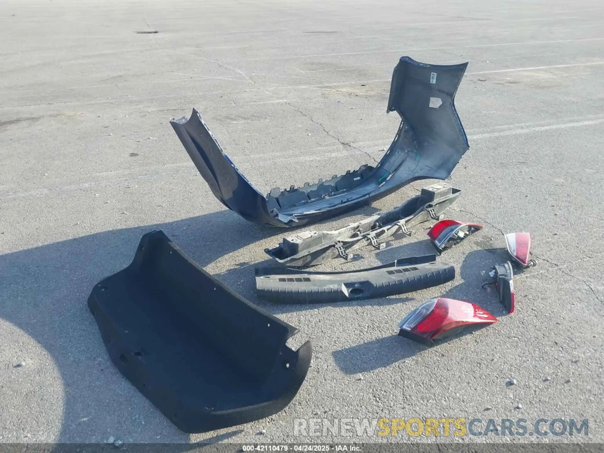 12 Photograph of a damaged car 5NPE34AFXKH794423 HYUNDAI SONATA 2019
