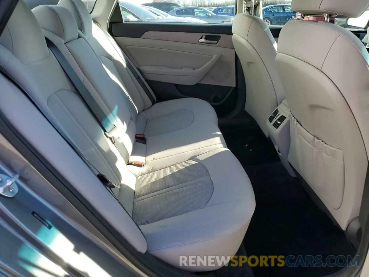 10 Photograph of a damaged car 5NPE34AFXKH797046 HYUNDAI SONATA 2019