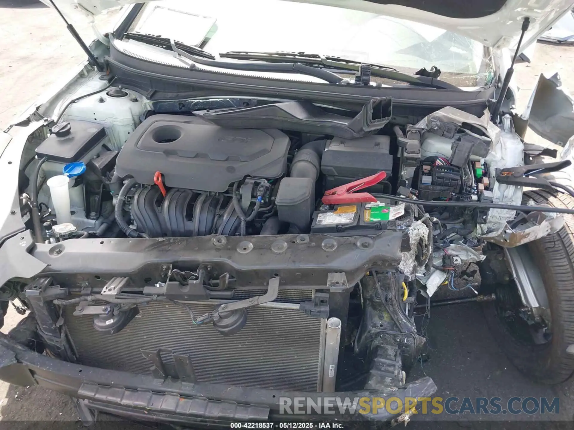 10 Photograph of a damaged car 5NPE34AFXKH804254 HYUNDAI SONATA 2019