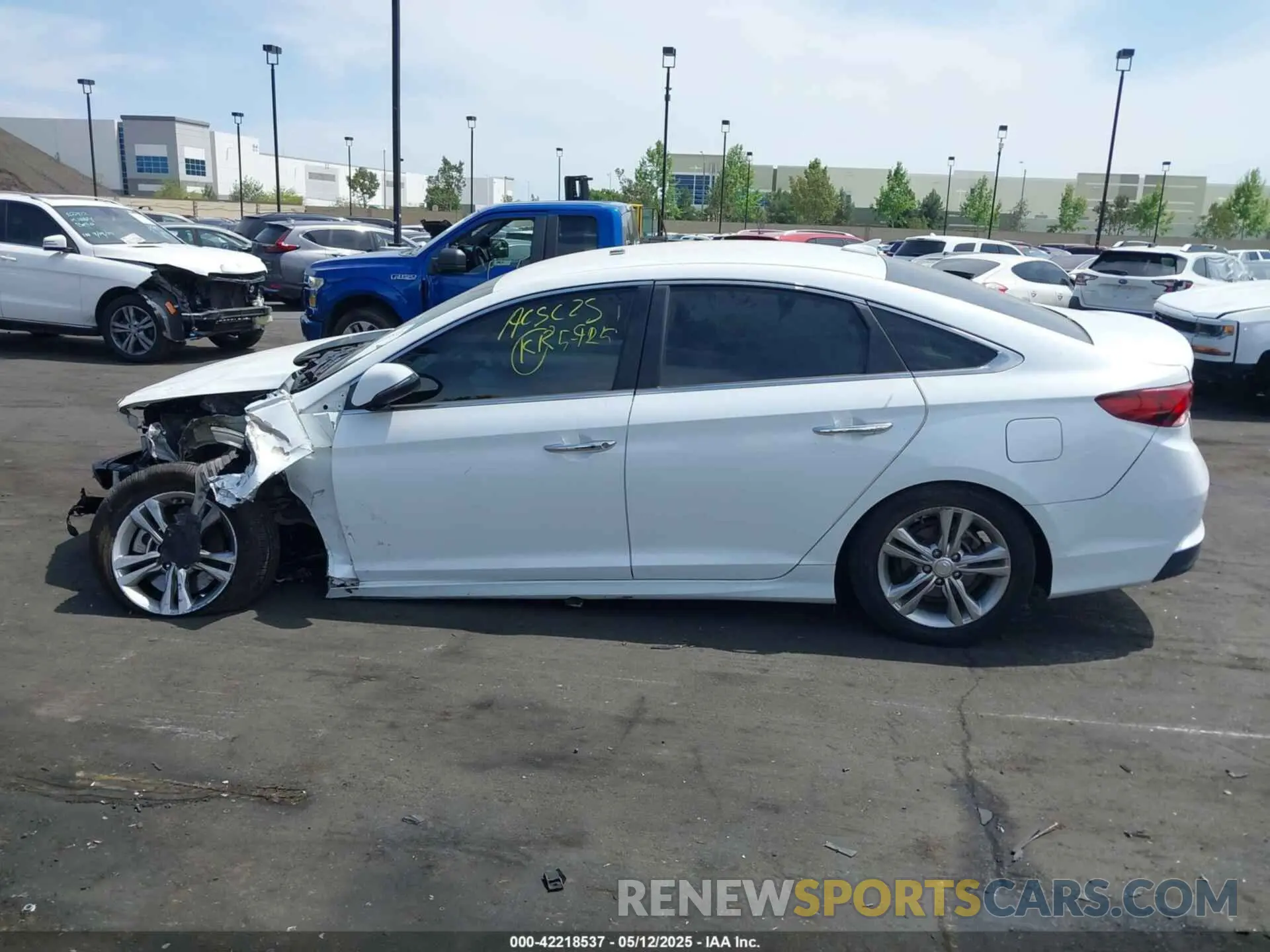 15 Photograph of a damaged car 5NPE34AFXKH804254 HYUNDAI SONATA 2019