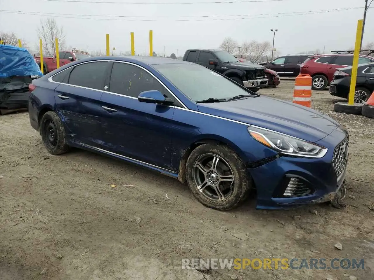 4 Photograph of a damaged car 5NPE34AFXKH815545 HYUNDAI SONATA 2019