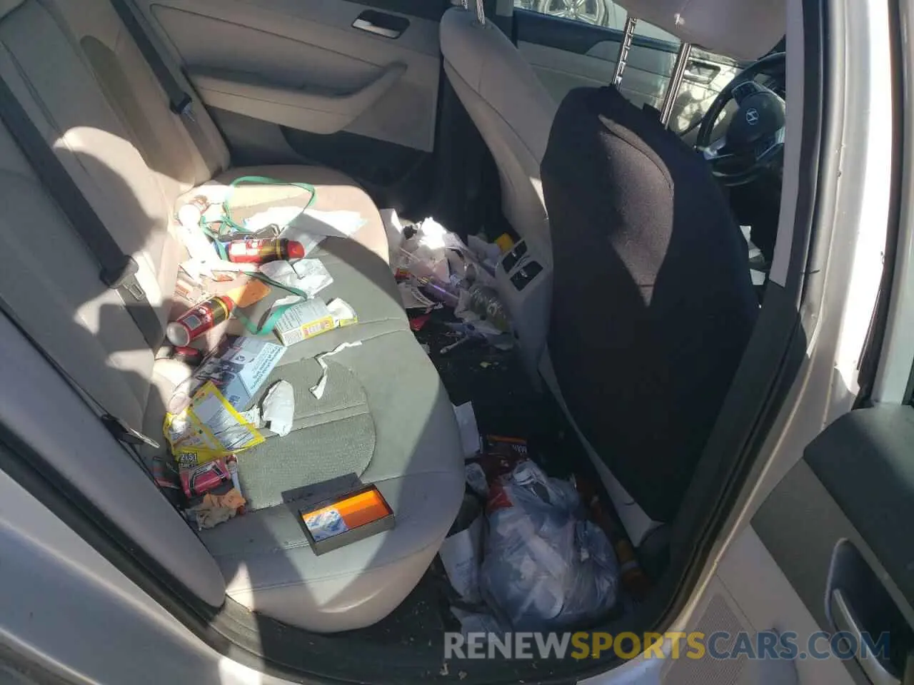 10 Photograph of a damaged car 5NPE34AFXKH820017 HYUNDAI SONATA 2019