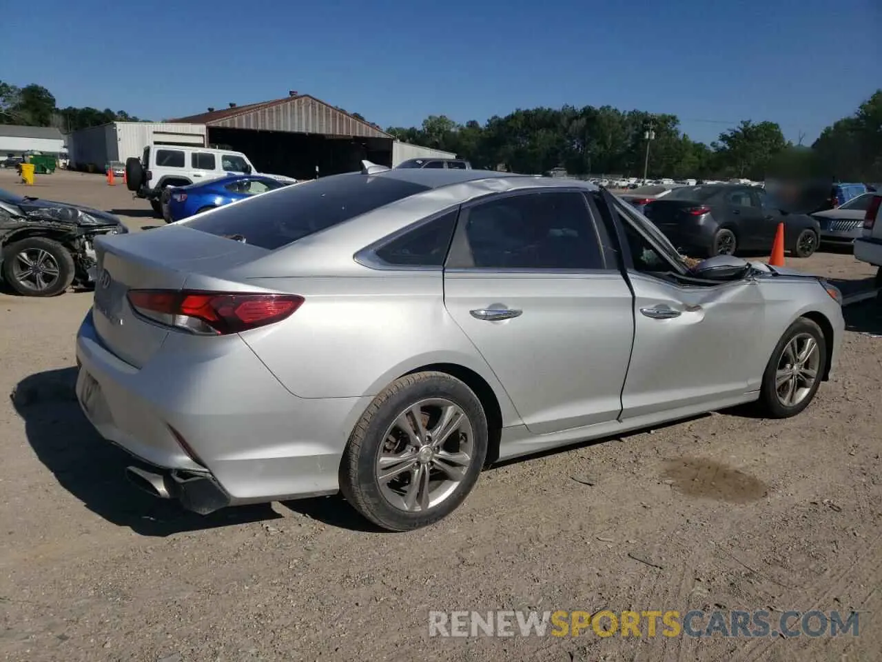 3 Photograph of a damaged car 5NPE34AFXKH820017 HYUNDAI SONATA 2019