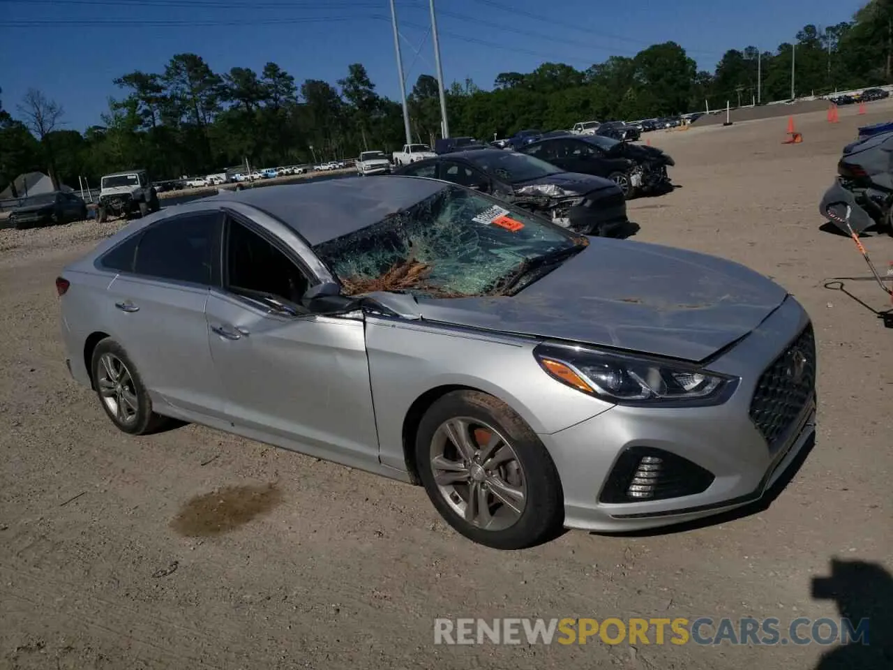 4 Photograph of a damaged car 5NPE34AFXKH820017 HYUNDAI SONATA 2019