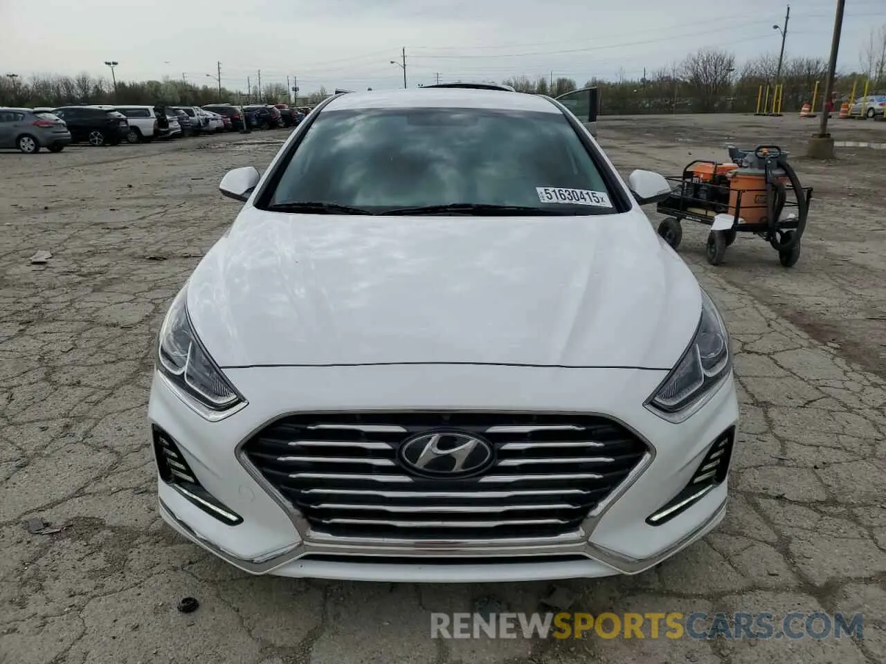 5 Photograph of a damaged car KMHE24L39KA094160 HYUNDAI SONATA 2019
