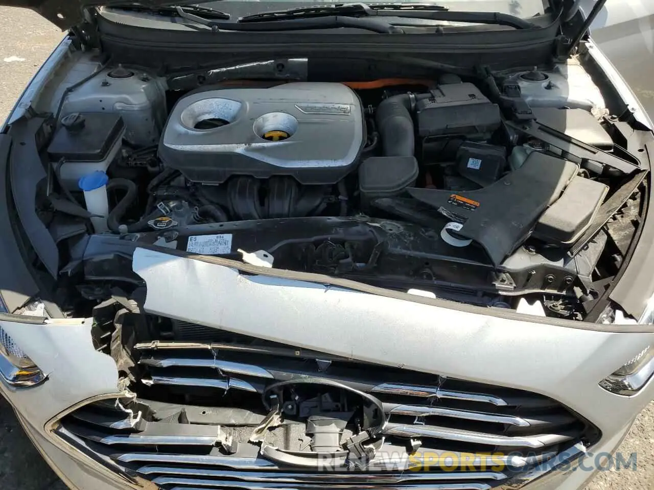 11 Photograph of a damaged car KMHE34L32KA089539 HYUNDAI SONATA 2019