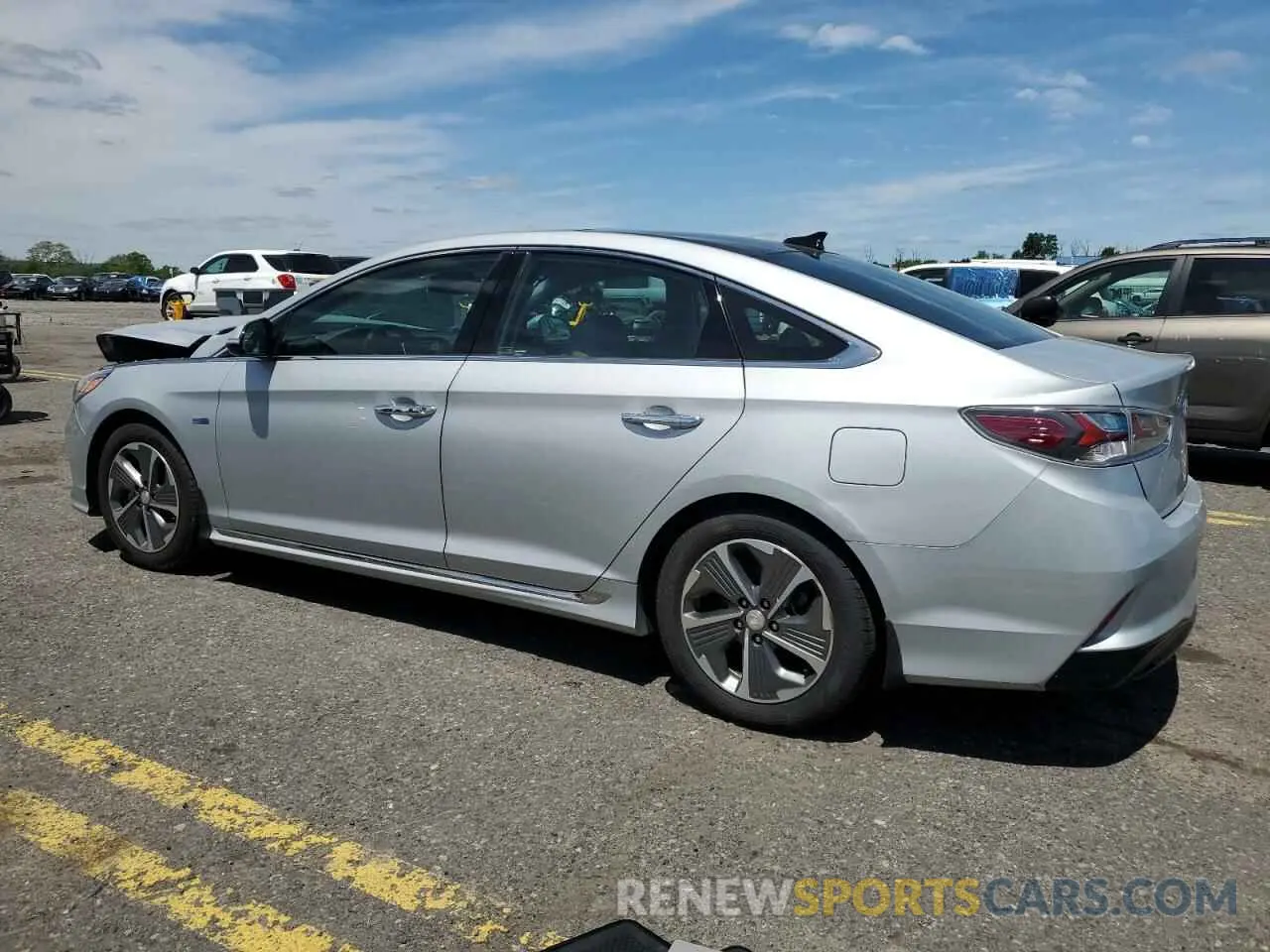 2 Photograph of a damaged car KMHE34L32KA089539 HYUNDAI SONATA 2019