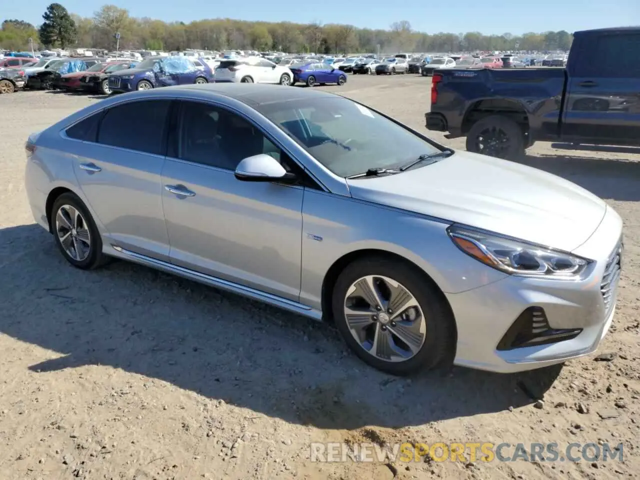 4 Photograph of a damaged car KMHE34L3XKA089241 HYUNDAI SONATA 2019