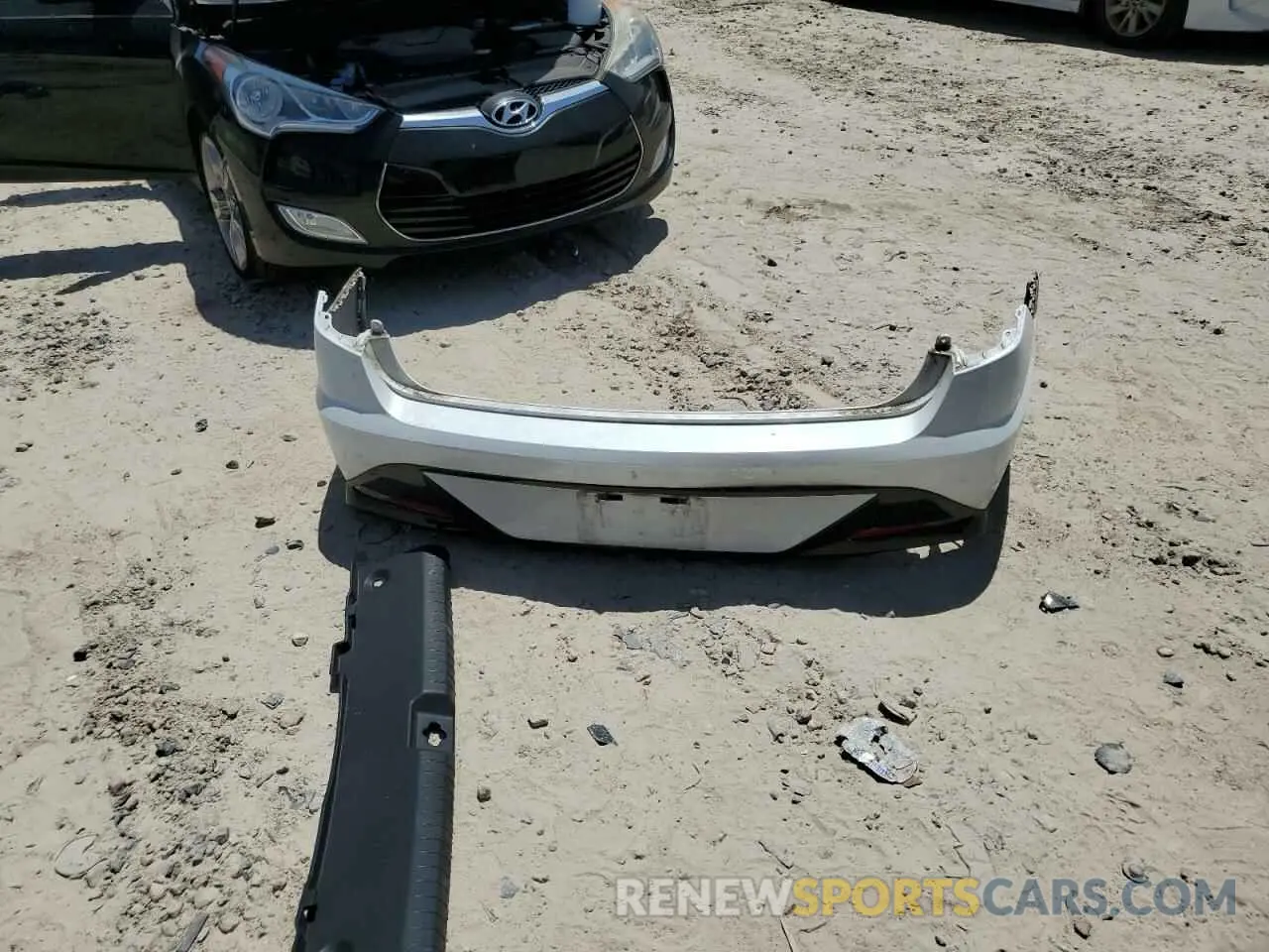 12 Photograph of a damaged car 5NPEF4JA0LH028116 HYUNDAI SONATA 2020