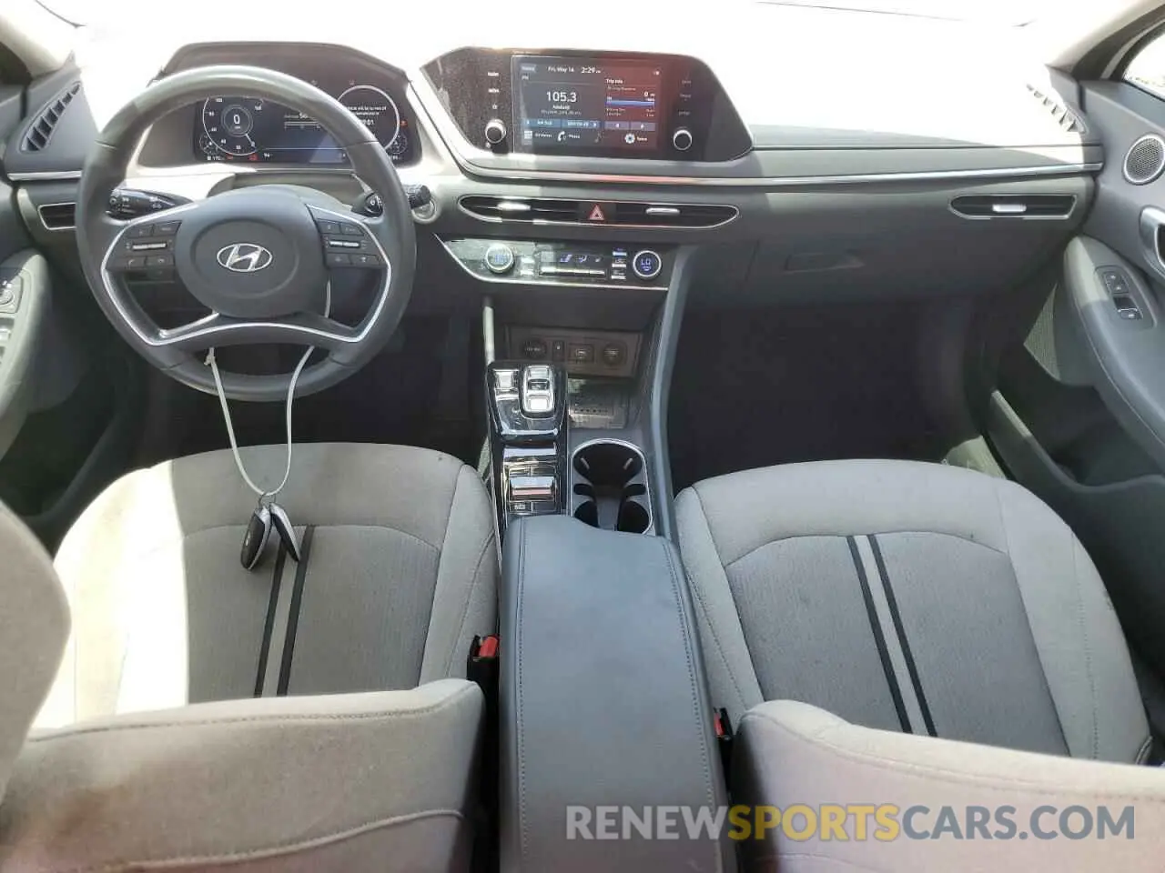 8 Photograph of a damaged car 5NPEF4JA0LH028116 HYUNDAI SONATA 2020