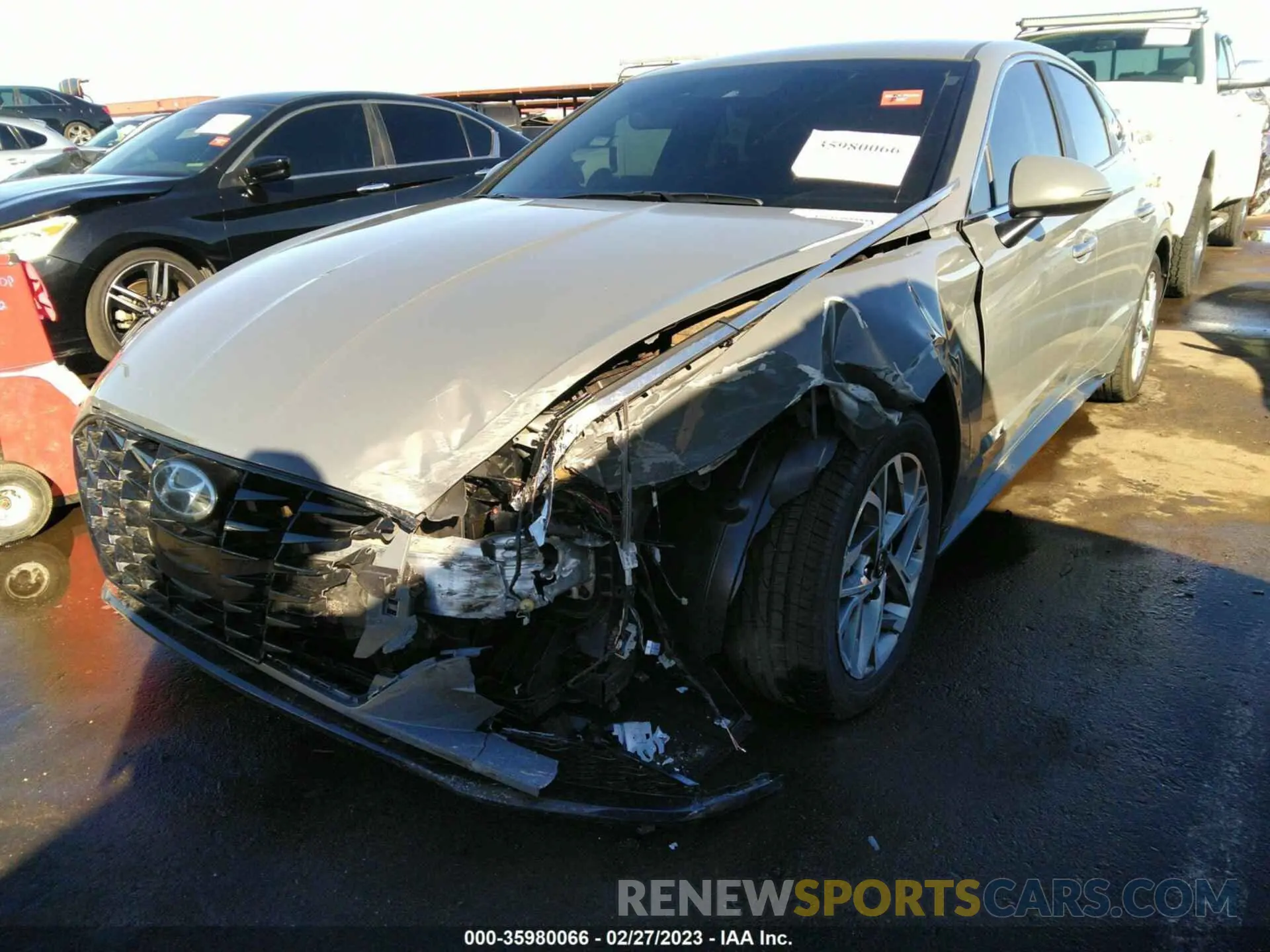 6 Photograph of a damaged car 5NPEF4JA0LH034840 HYUNDAI SONATA 2020