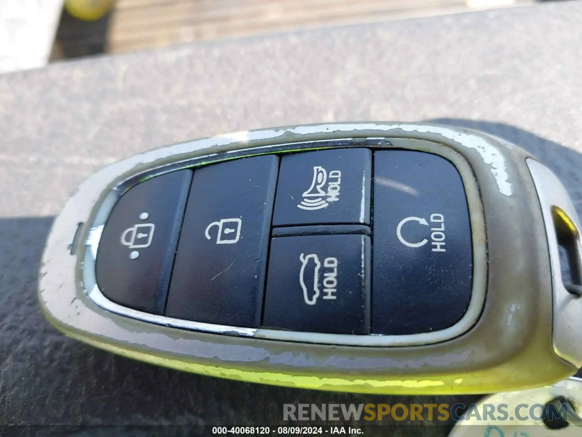 11 Photograph of a damaged car 5NPEF4JA0LH043280 HYUNDAI SONATA 2020