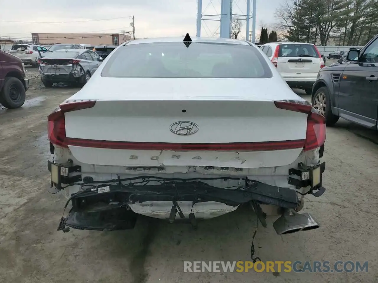 6 Photograph of a damaged car 5NPEF4JA0LH047071 HYUNDAI SONATA 2020