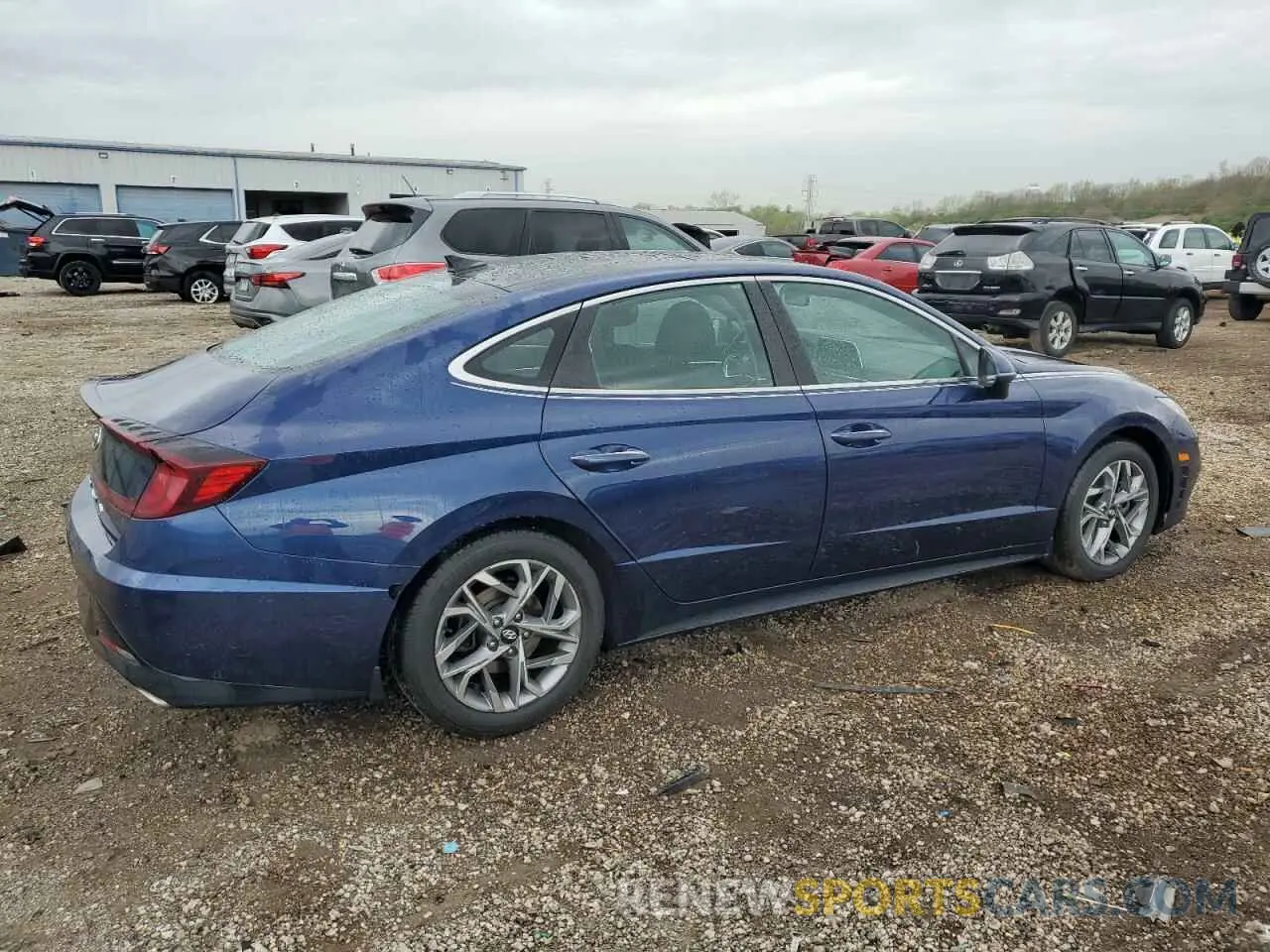 3 Photograph of a damaged car 5NPEF4JA1LH042834 HYUNDAI SONATA 2020
