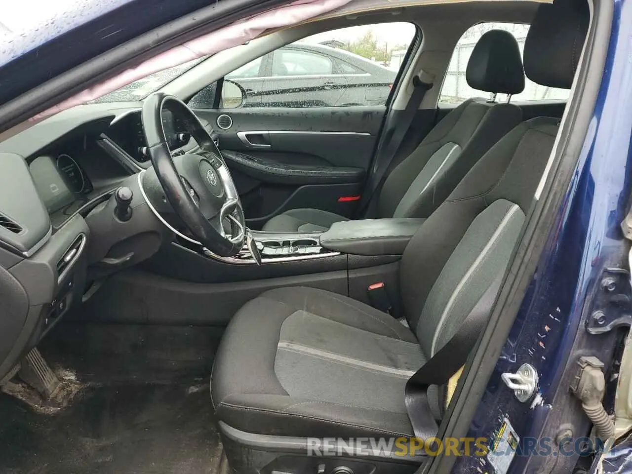 7 Photograph of a damaged car 5NPEF4JA1LH042834 HYUNDAI SONATA 2020