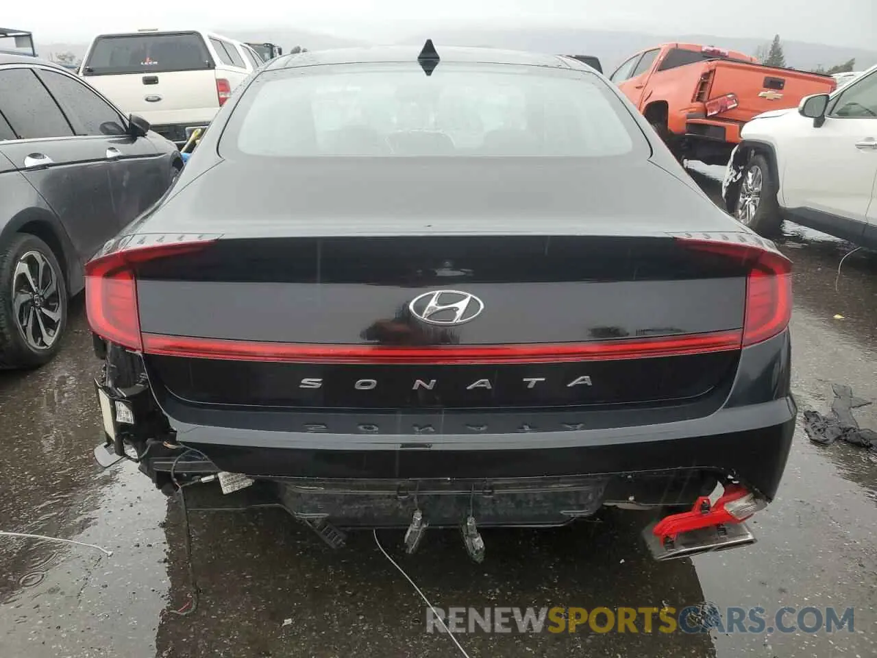 6 Photograph of a damaged car 5NPEF4JA2LH007865 HYUNDAI SONATA 2020