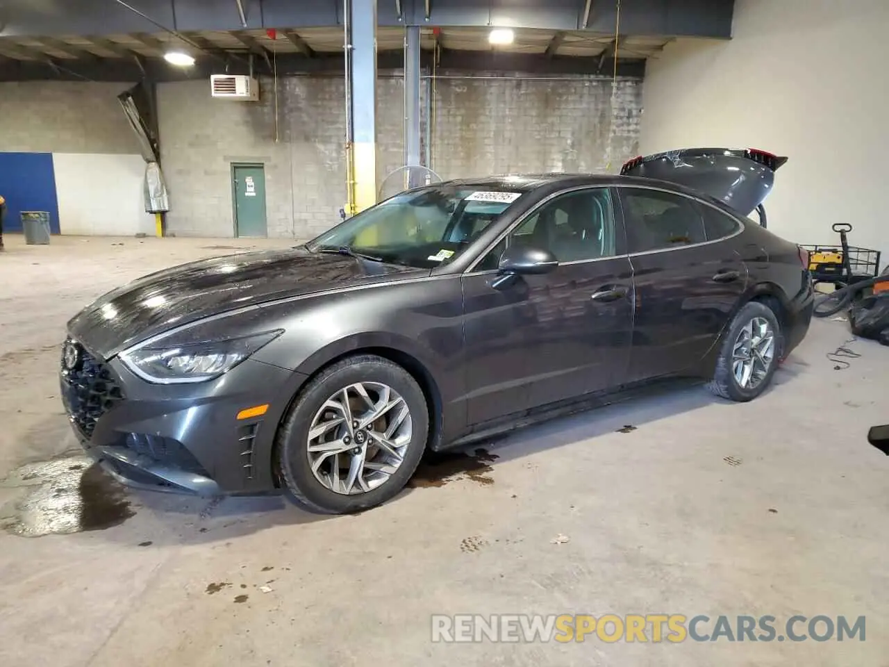 1 Photograph of a damaged car 5NPEF4JA2LH032040 HYUNDAI SONATA 2020