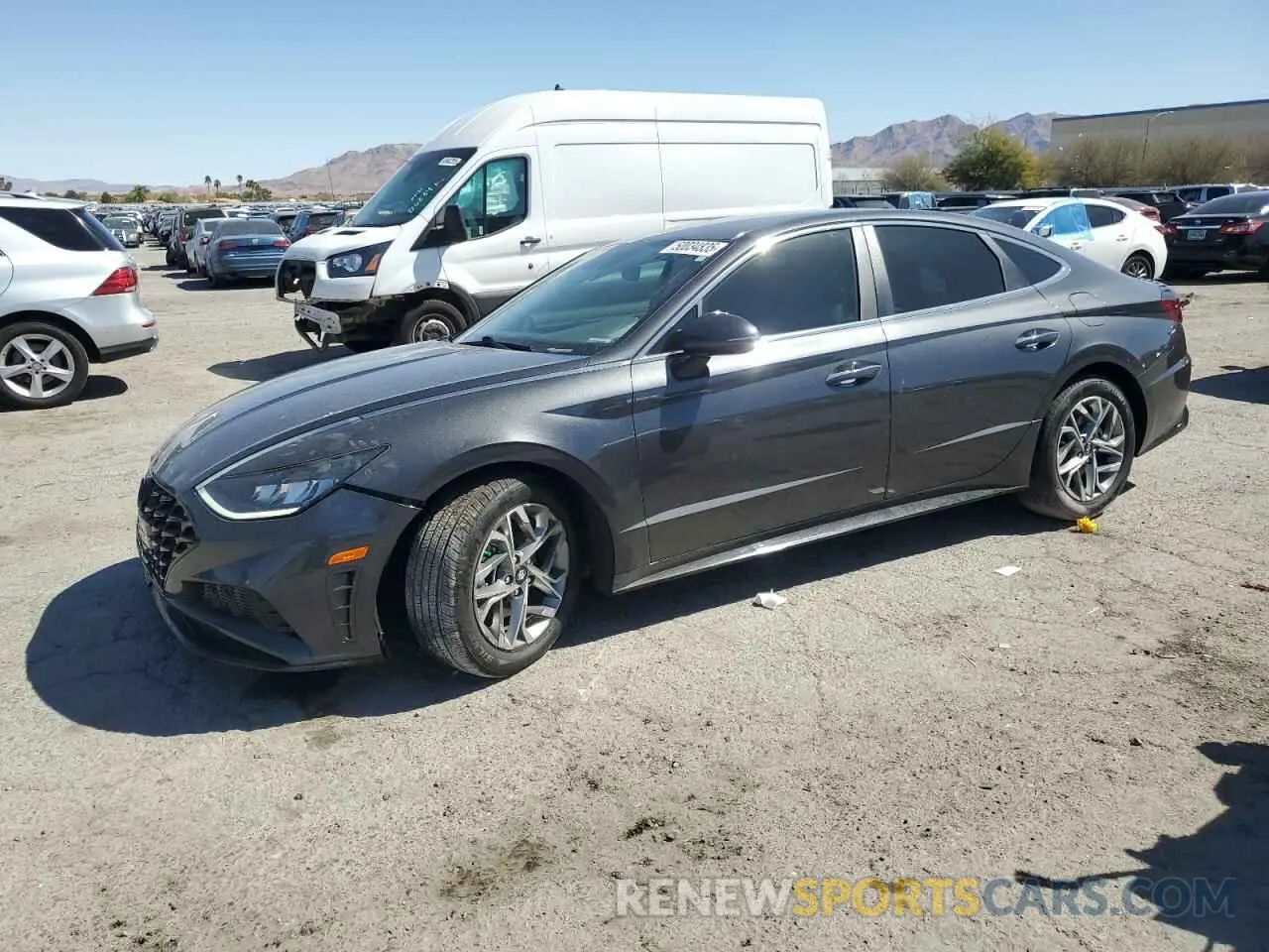 1 Photograph of a damaged car 5NPEF4JA2LH053244 HYUNDAI SONATA 2020