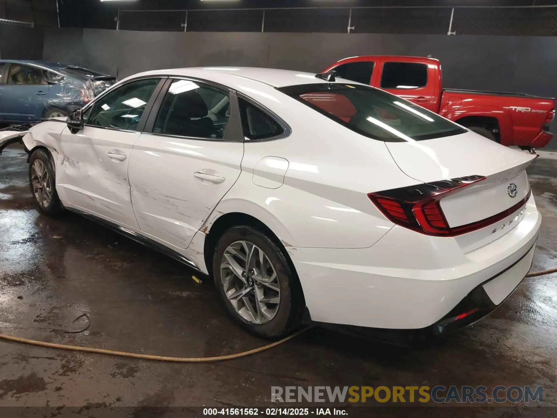 3 Photograph of a damaged car 5NPEF4JA3LH027333 HYUNDAI SONATA 2020