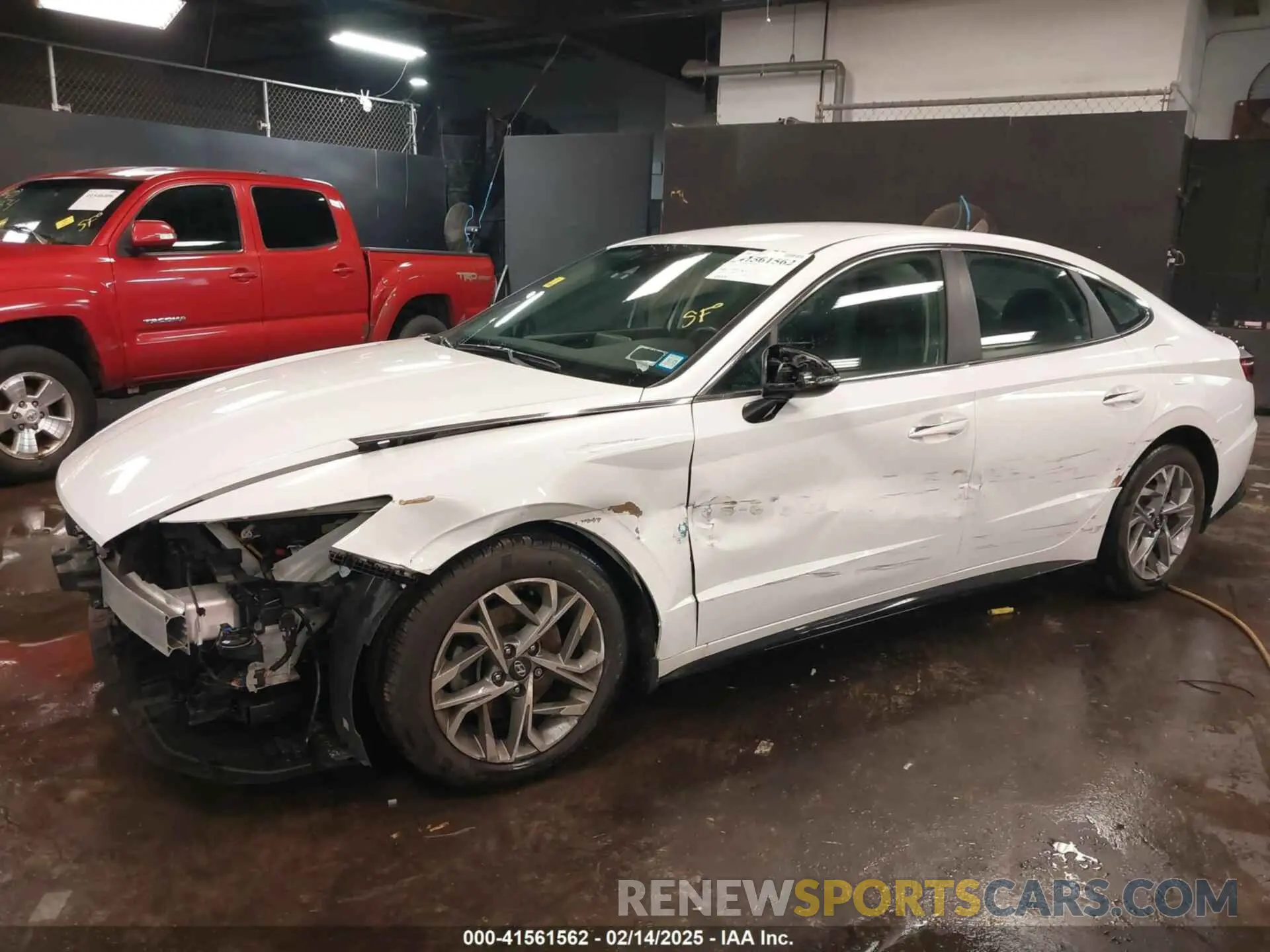 6 Photograph of a damaged car 5NPEF4JA3LH027333 HYUNDAI SONATA 2020