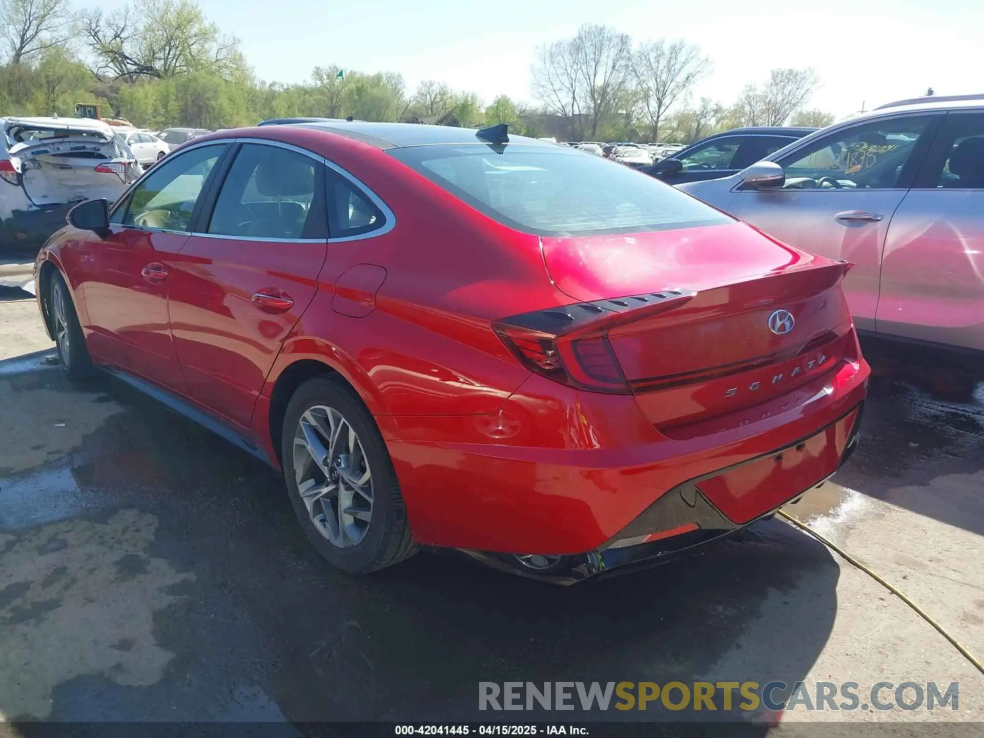 3 Photograph of a damaged car 5NPEF4JA3LH047534 HYUNDAI SONATA 2020
