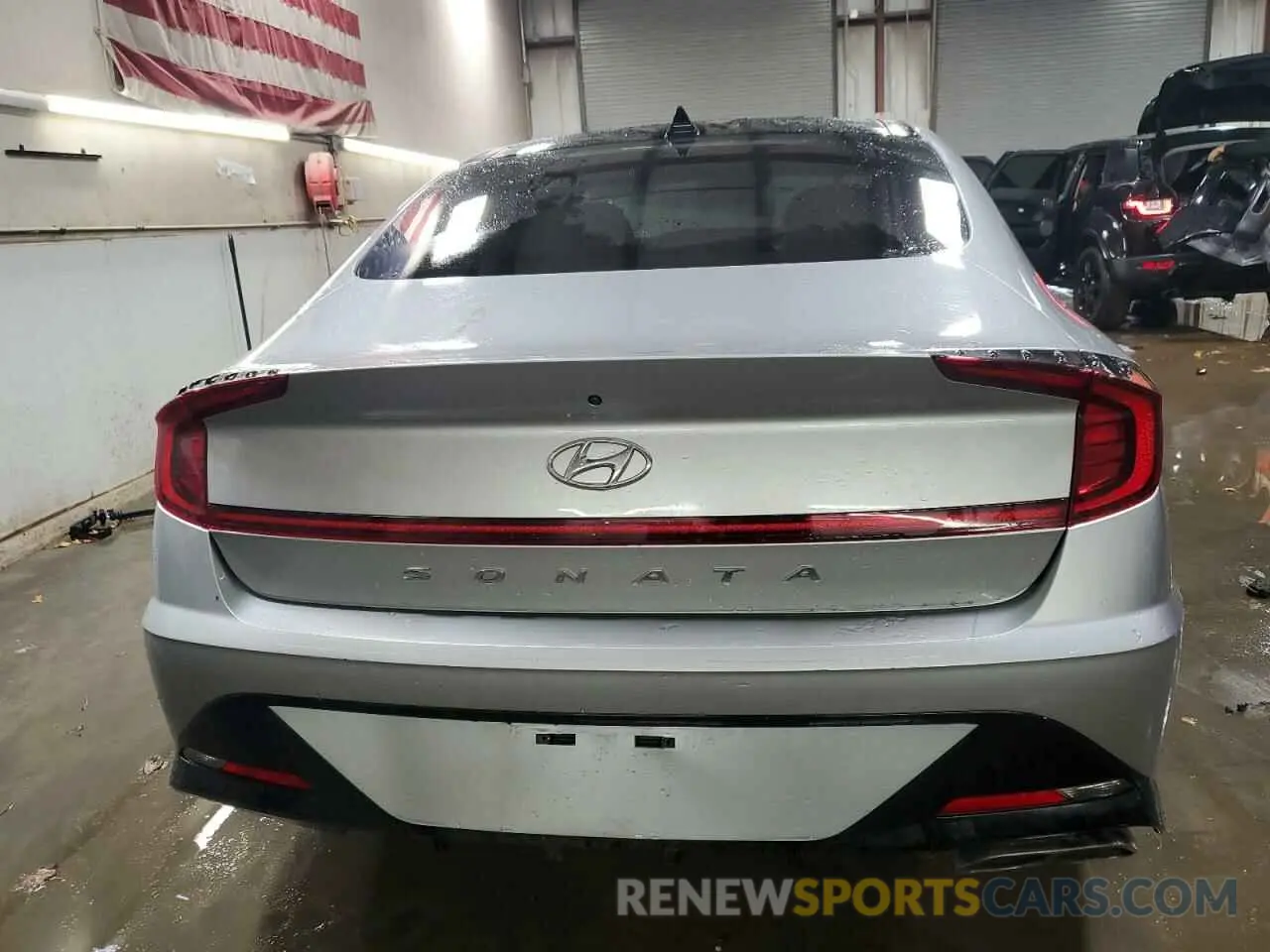 6 Photograph of a damaged car 5NPEF4JA3LH054175 HYUNDAI SONATA 2020