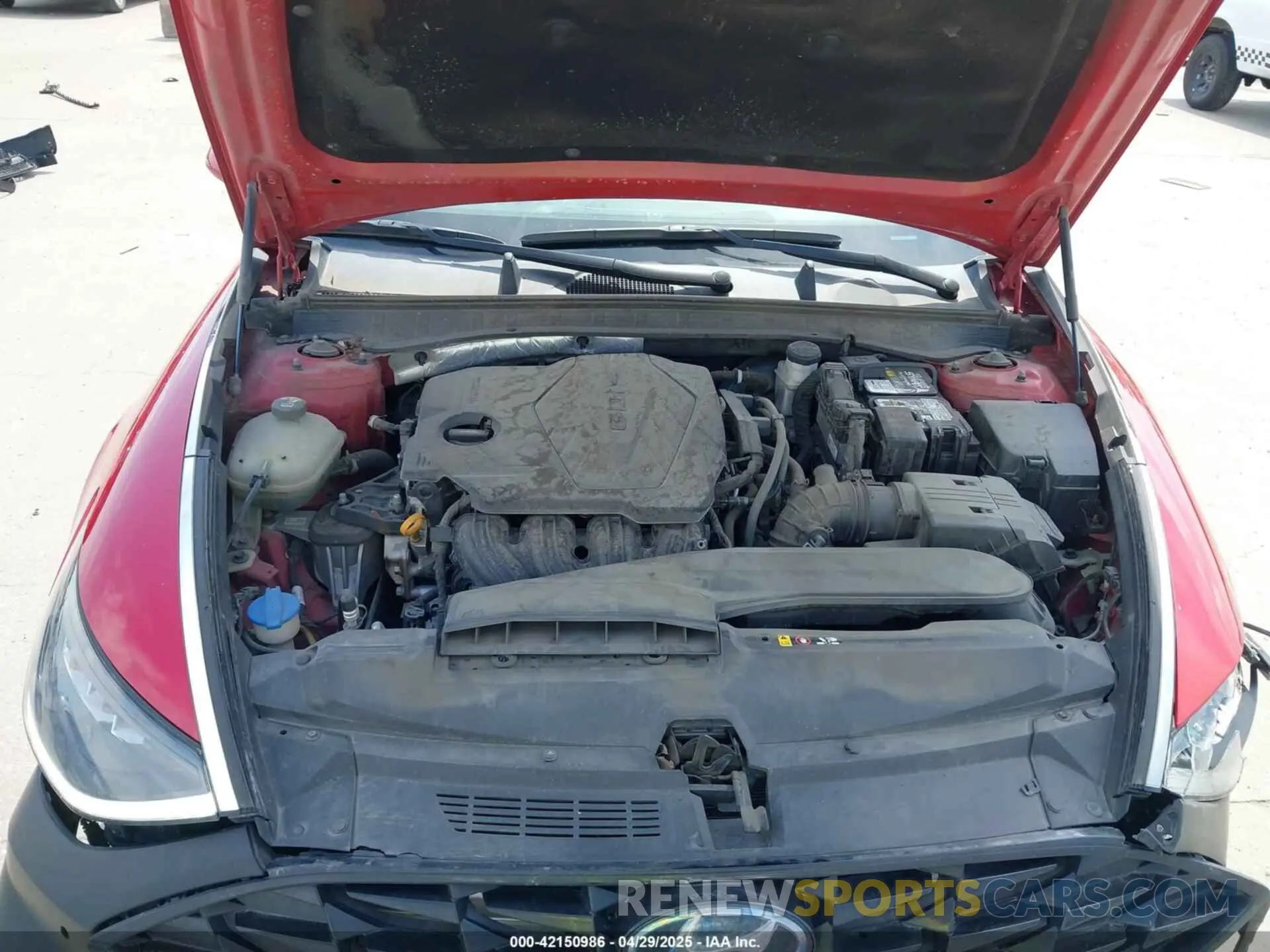 10 Photograph of a damaged car 5NPEF4JA3LH058839 HYUNDAI SONATA 2020